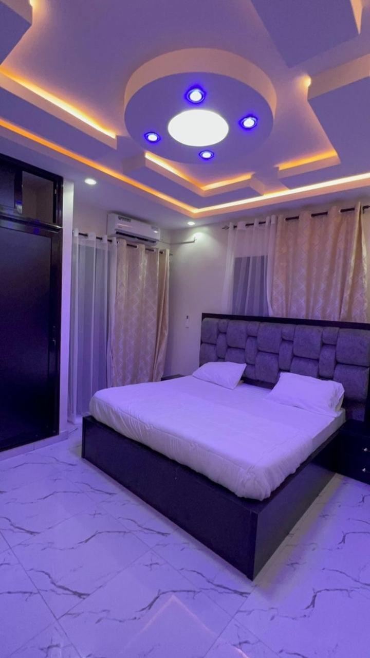 Two-Bedroom Apartment with Balcony photo 2