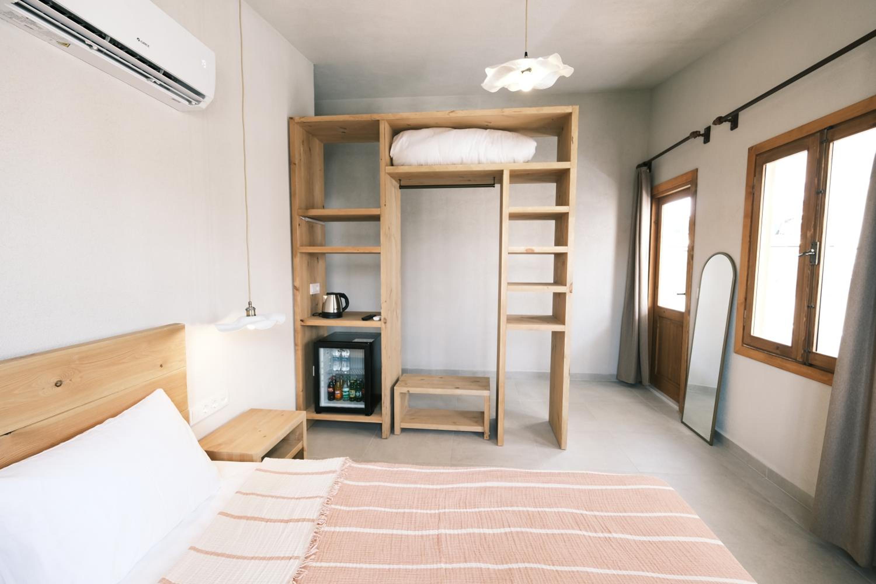 Deluxe Double Room with Balcony - Photo 1