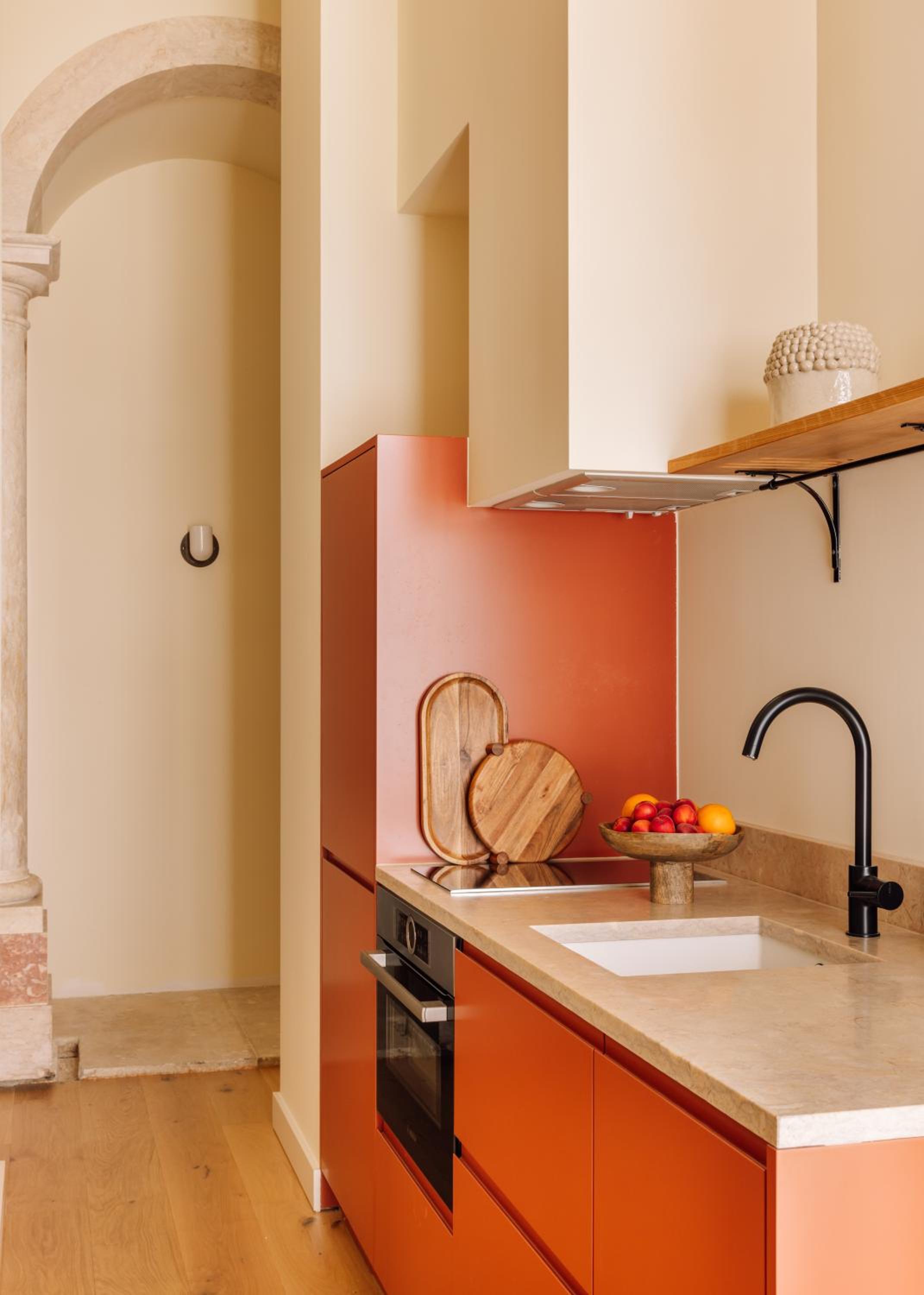 Convent Apartment - Photo 9
