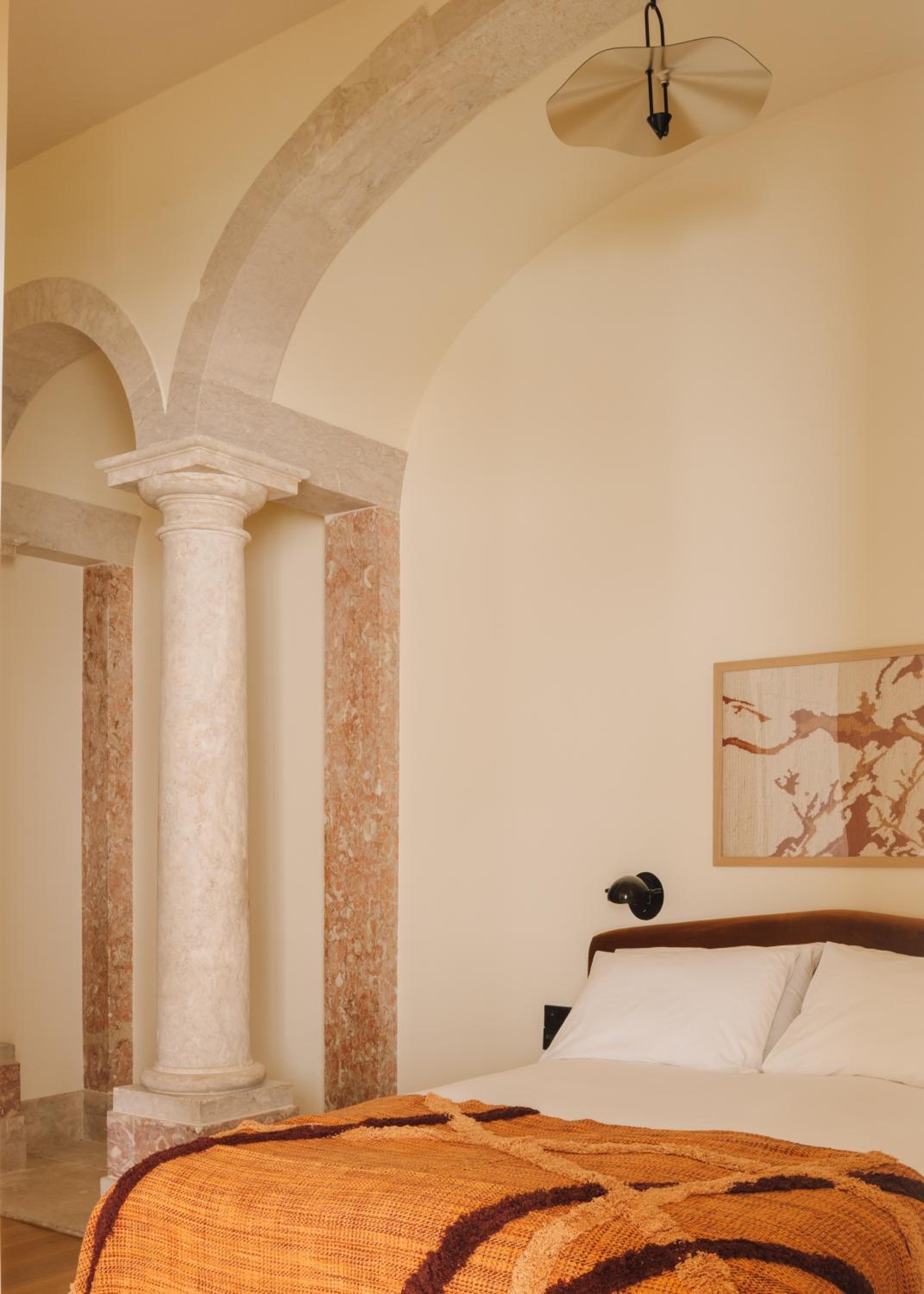 Convent Apartment - Photo 14