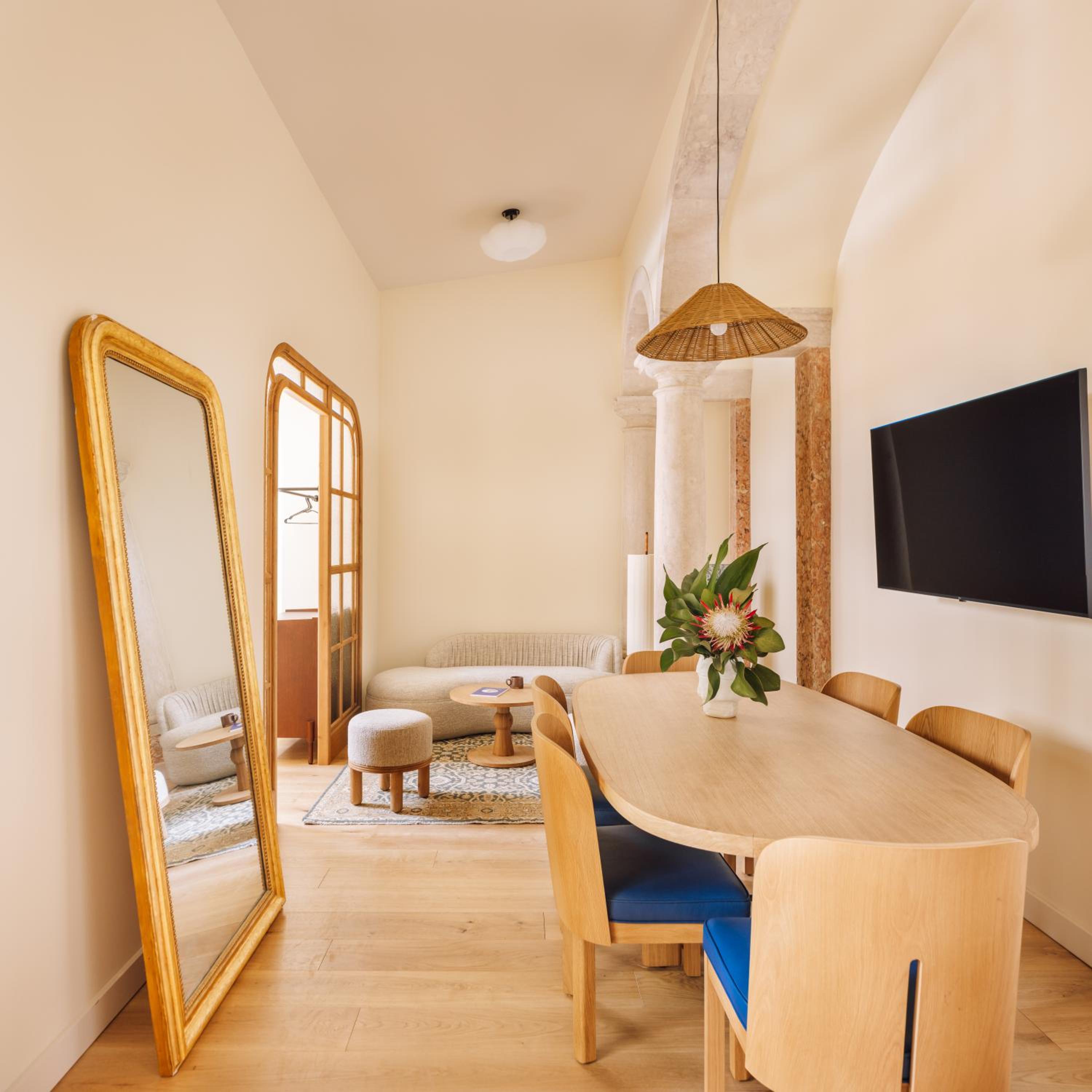 Convent Apartment - Photo 18