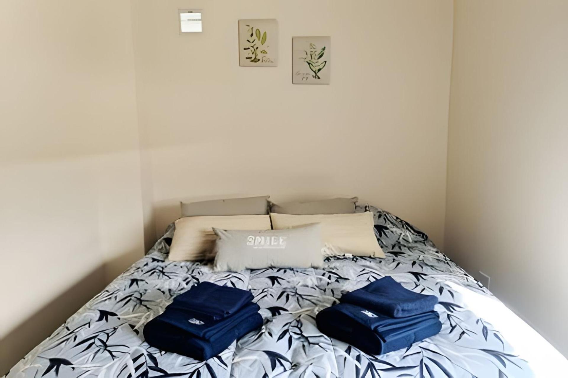 Studio Apartment photo 2