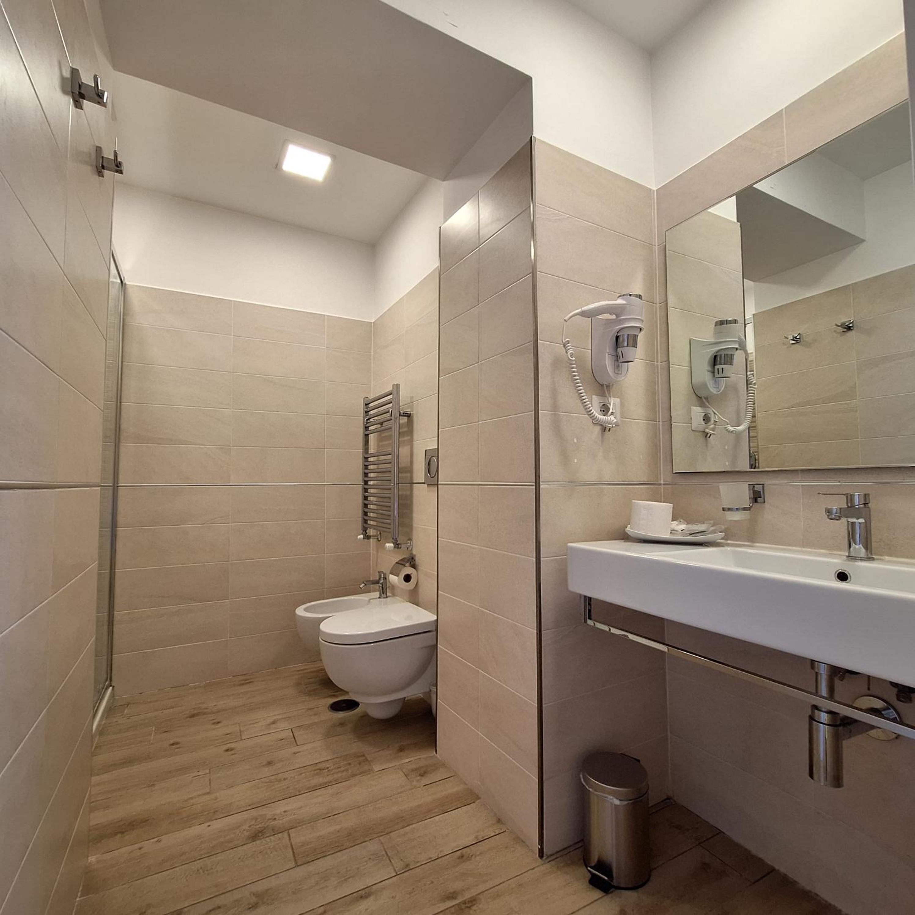 Executive Triple Room photo 2