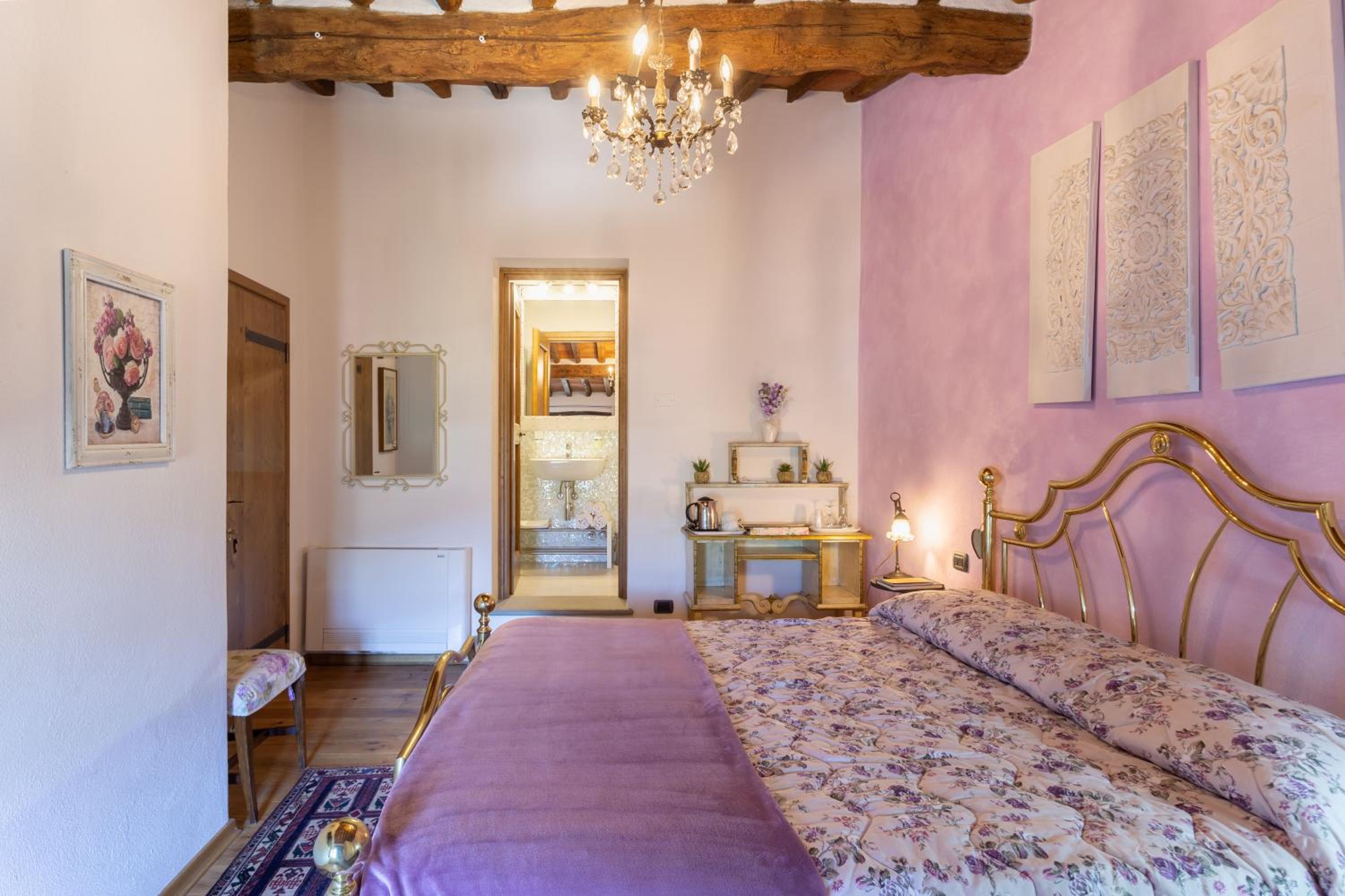 Double Room with Private Bathroom photo 1