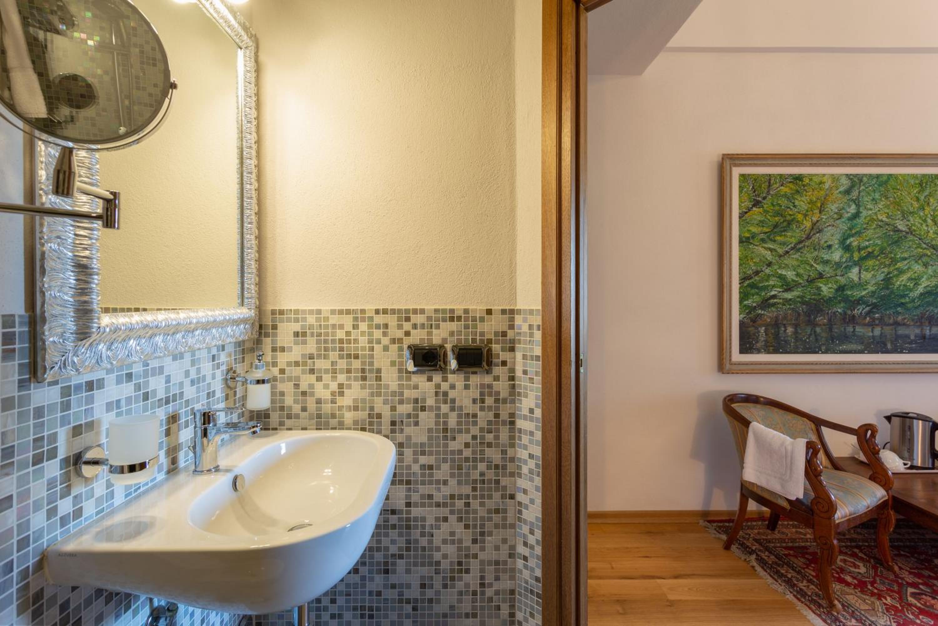 Double Room with Private Bathroom photo 2