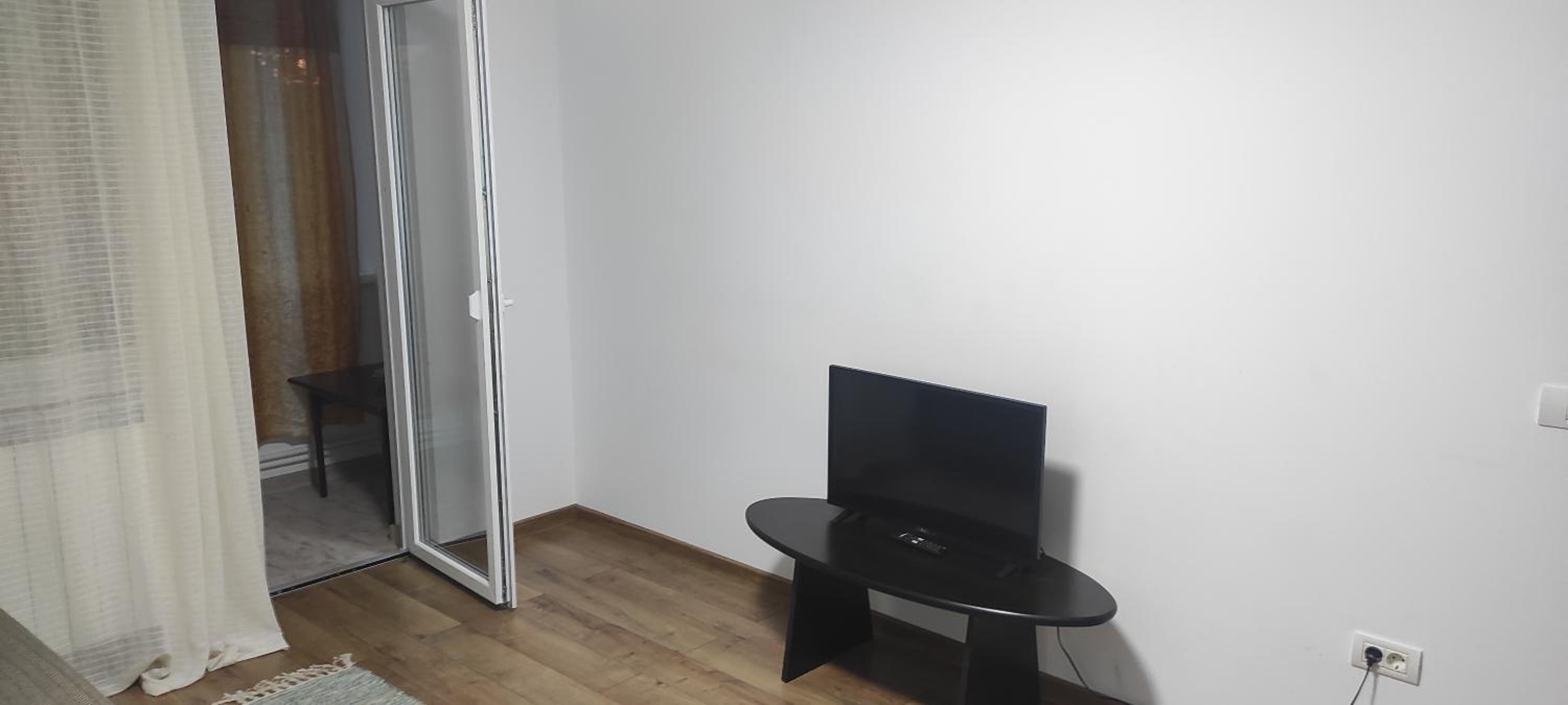 One-Bedroom Apartment With Balcony photo 3