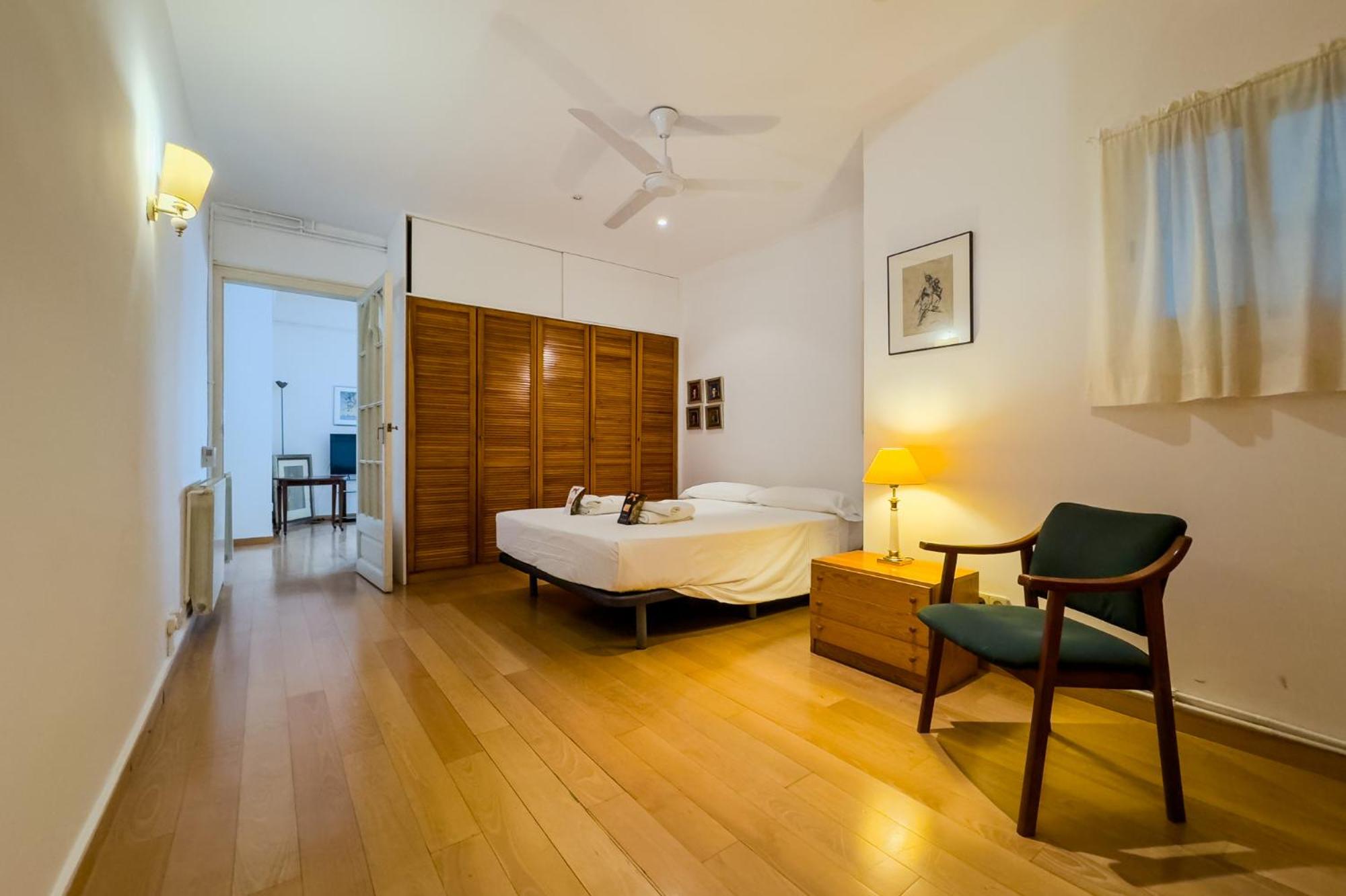 Two-Bedroom Deluxe Apartment photo 3