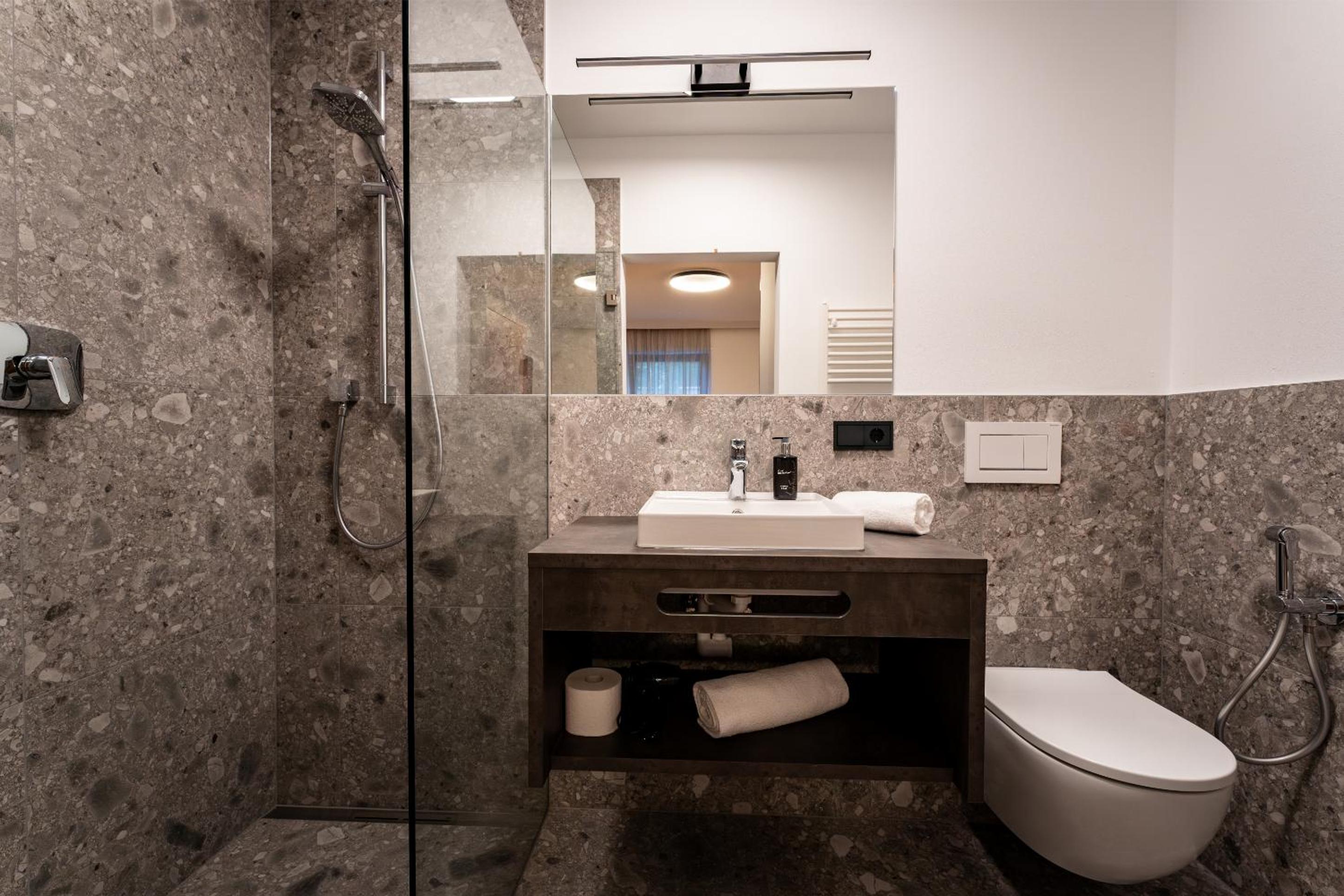 Single Room photo 2