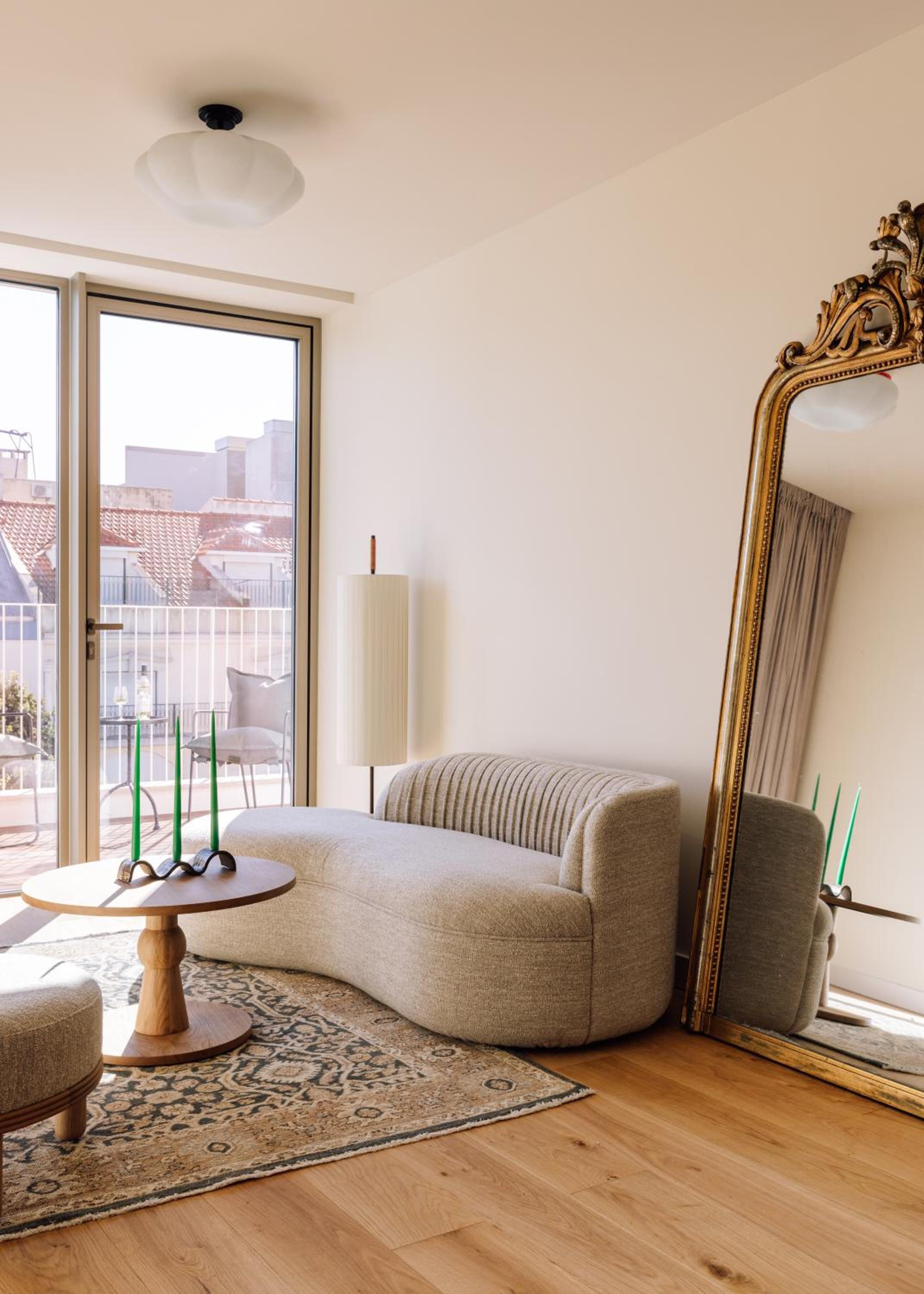 One Bedroom Apartment with Terrace - Photo 8