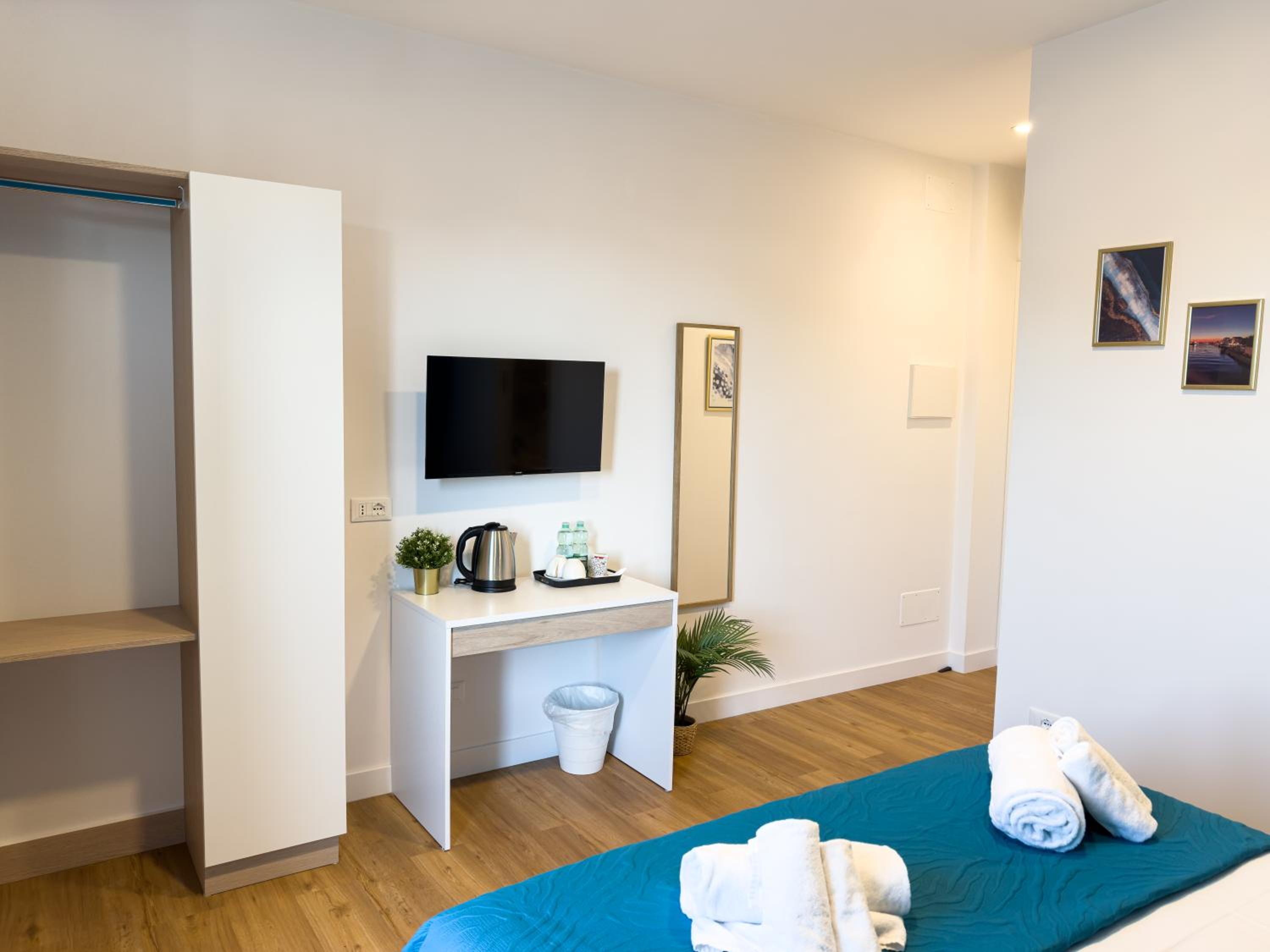 Double Room with Balcony photo 2