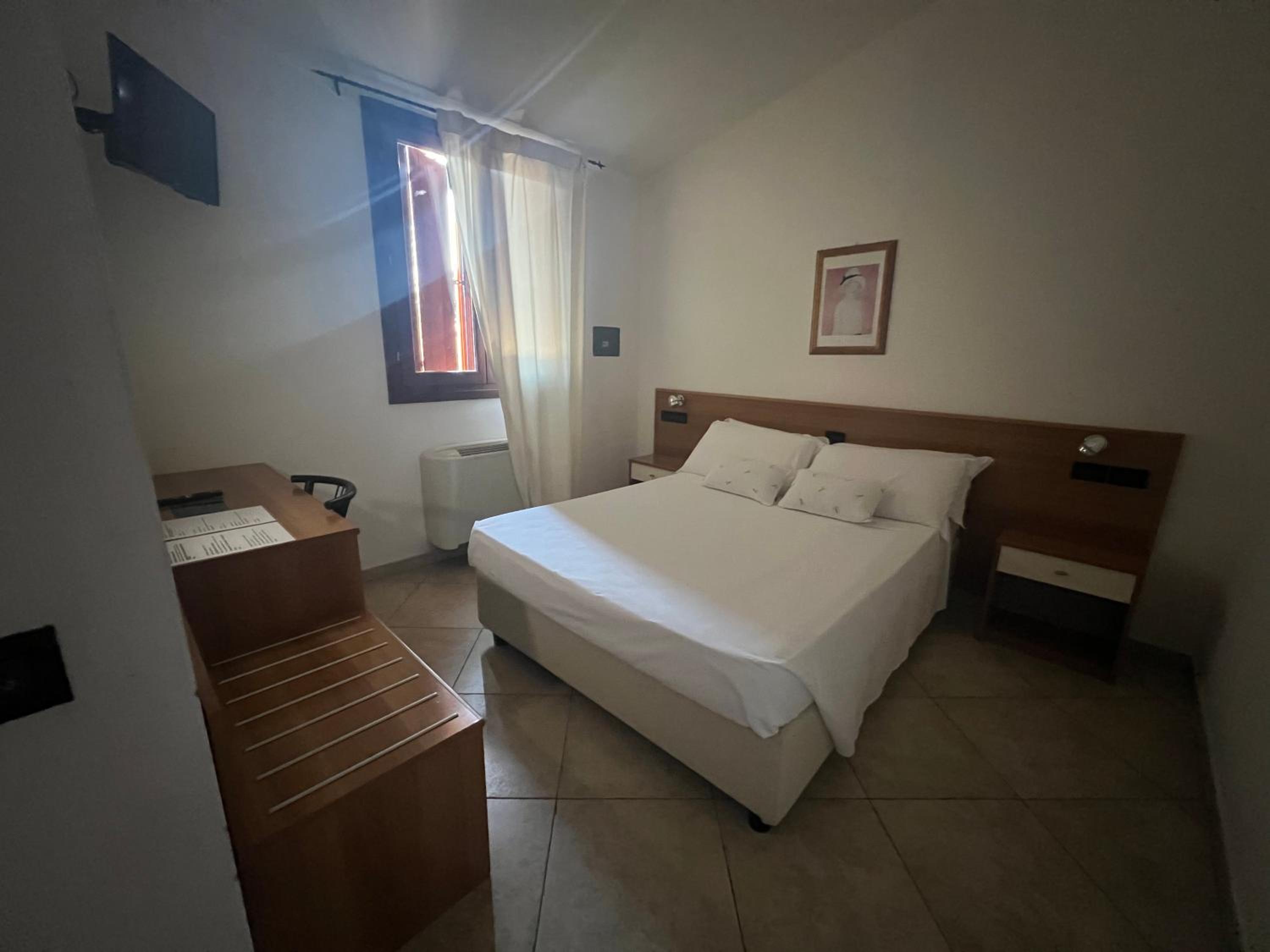 Superior Single Room