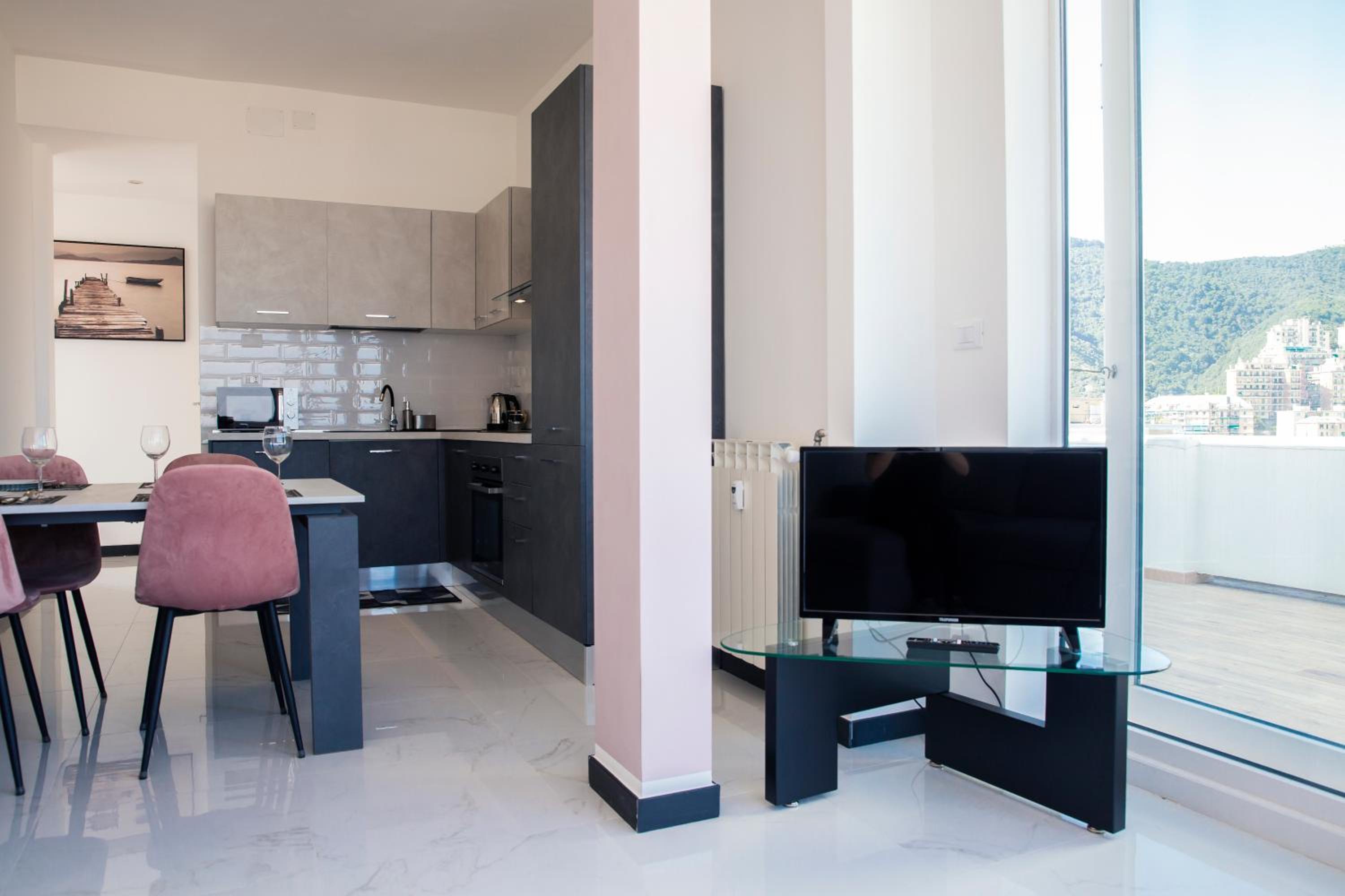 Superior Apartment With City View