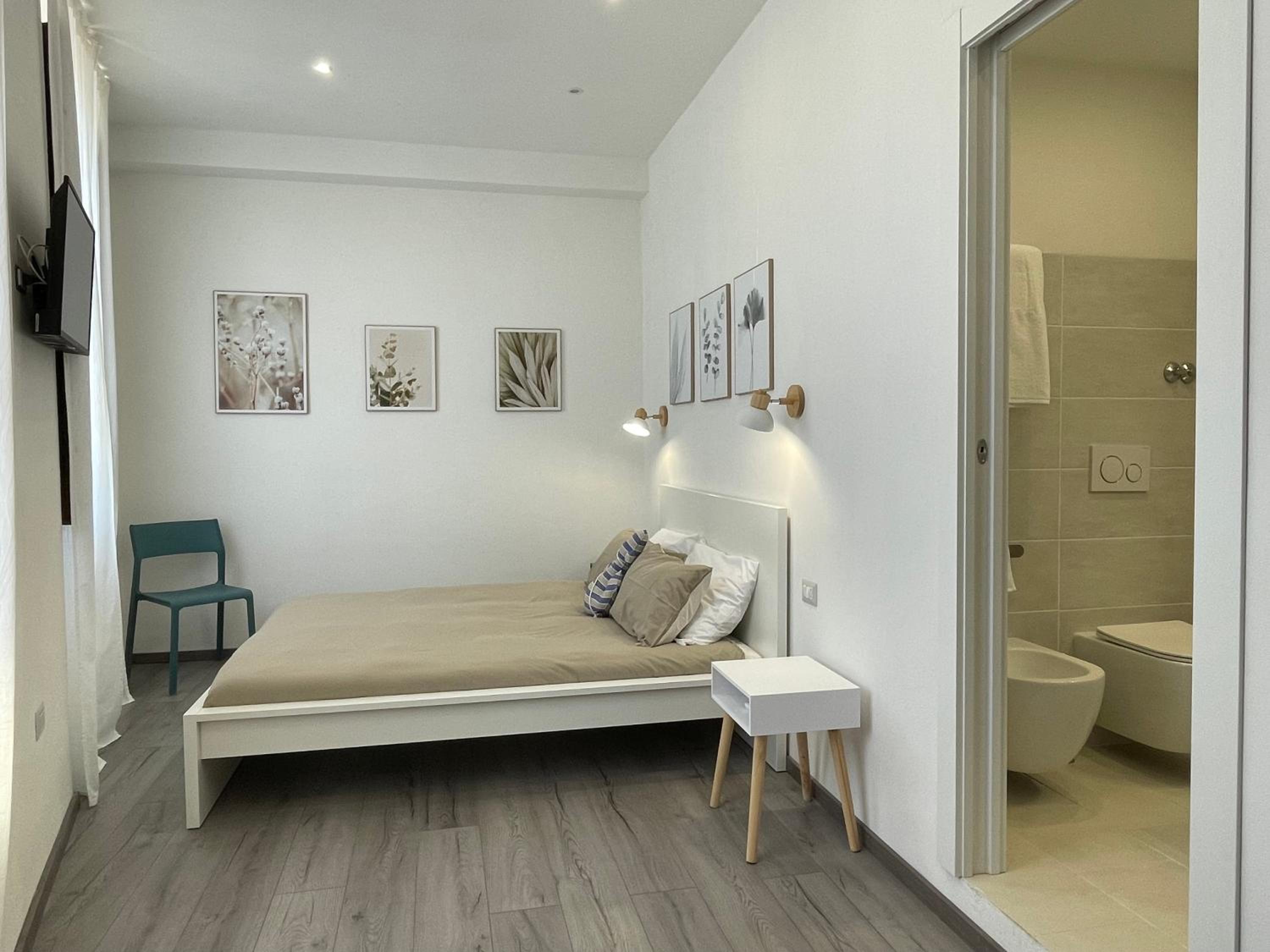 Double Room with Balcony and Sea View photo 3