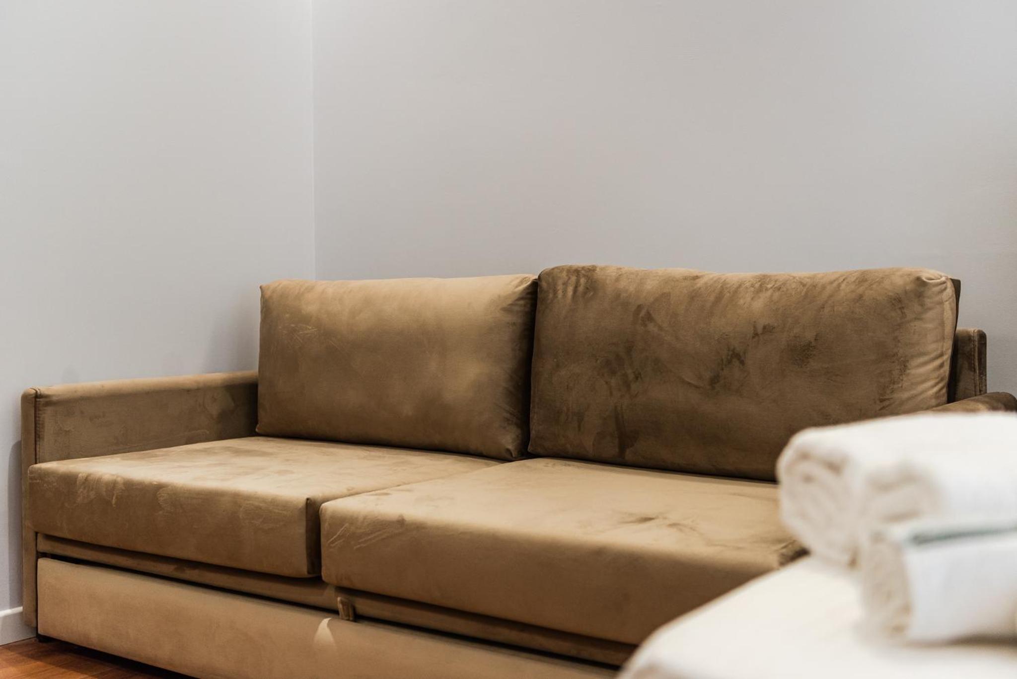 Studio Apartment with Balcony photo 3