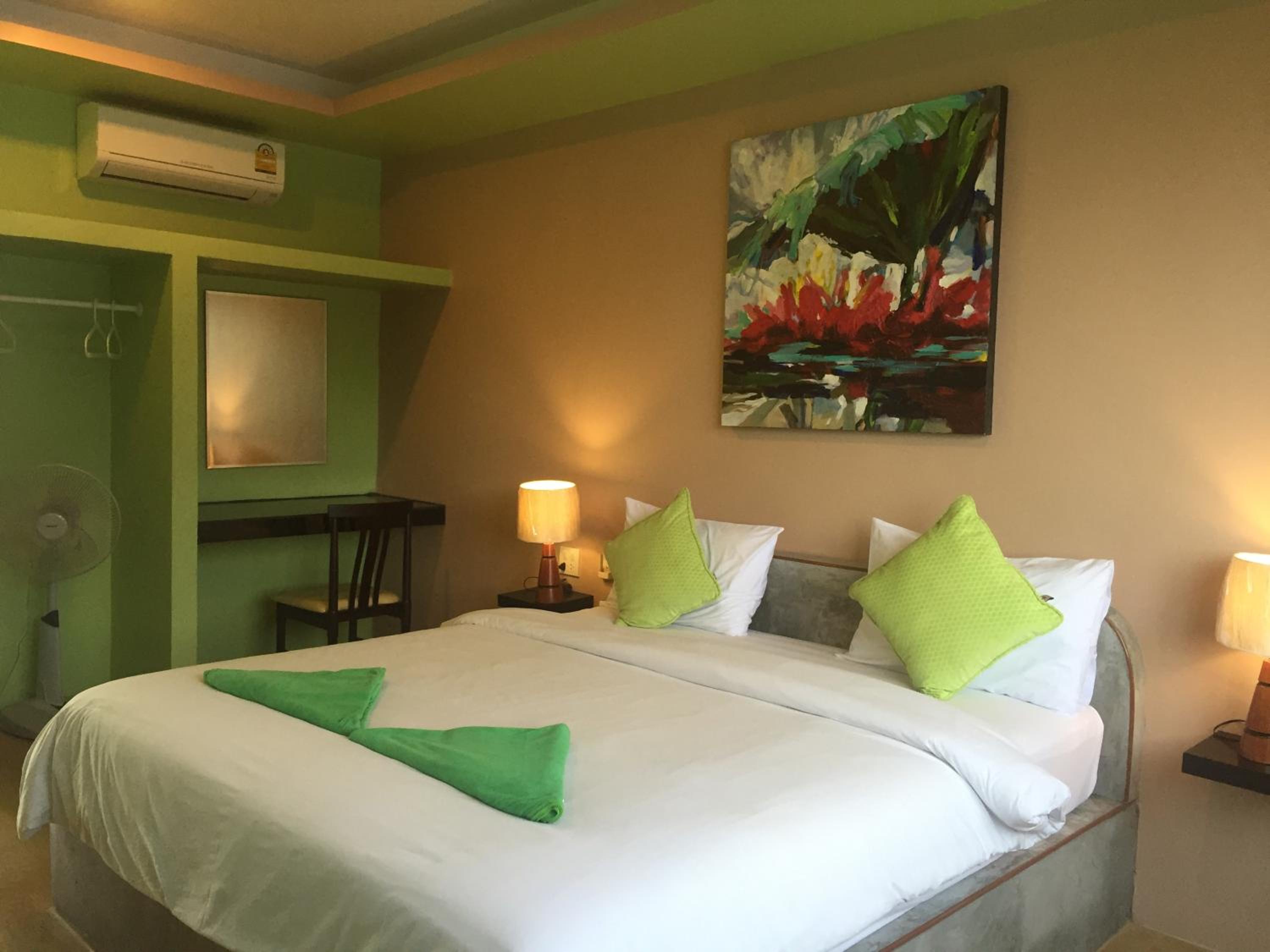 Standard Double Room with Aircon photo 3