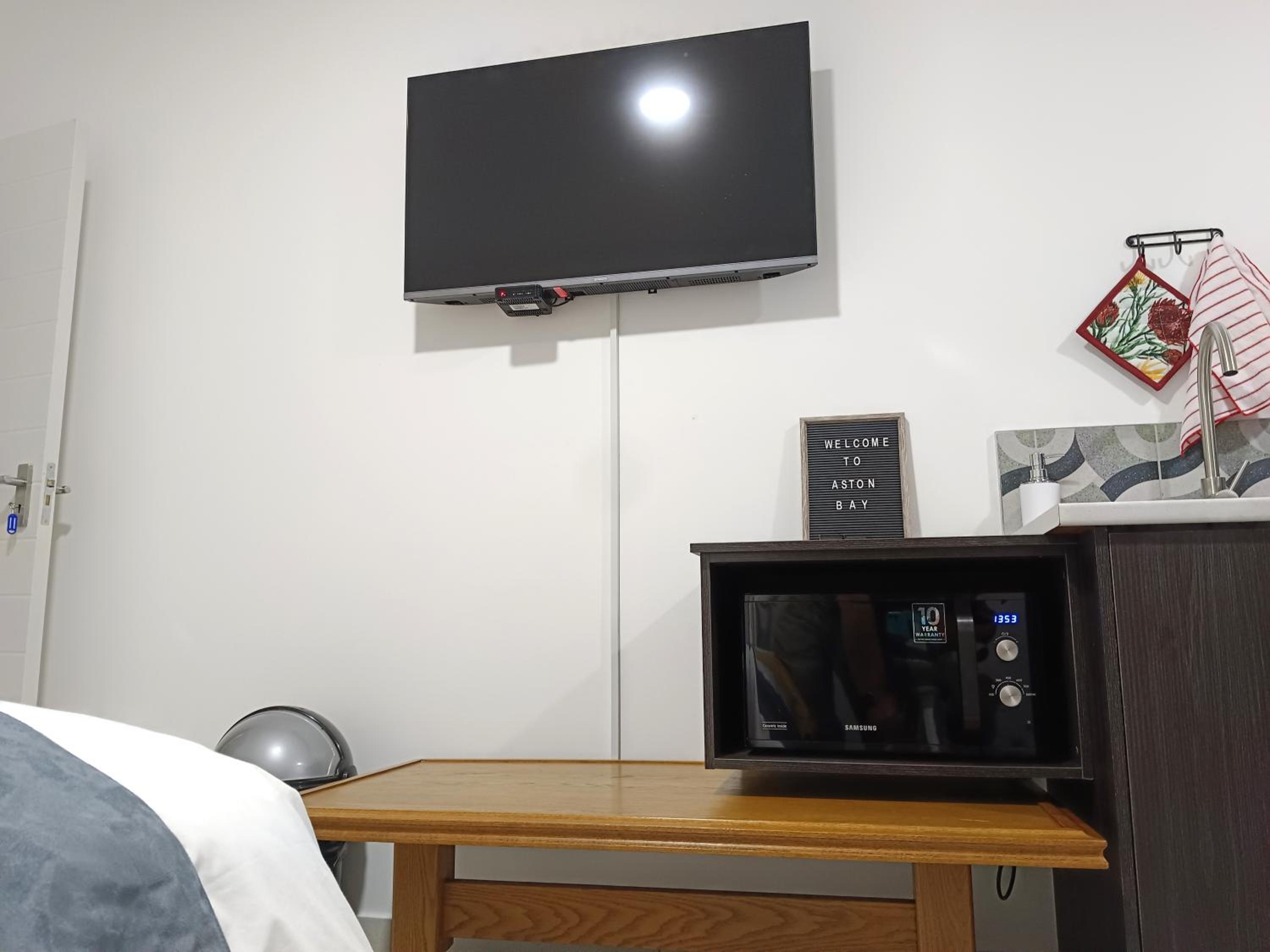 One-Bedroom Suite photo 1