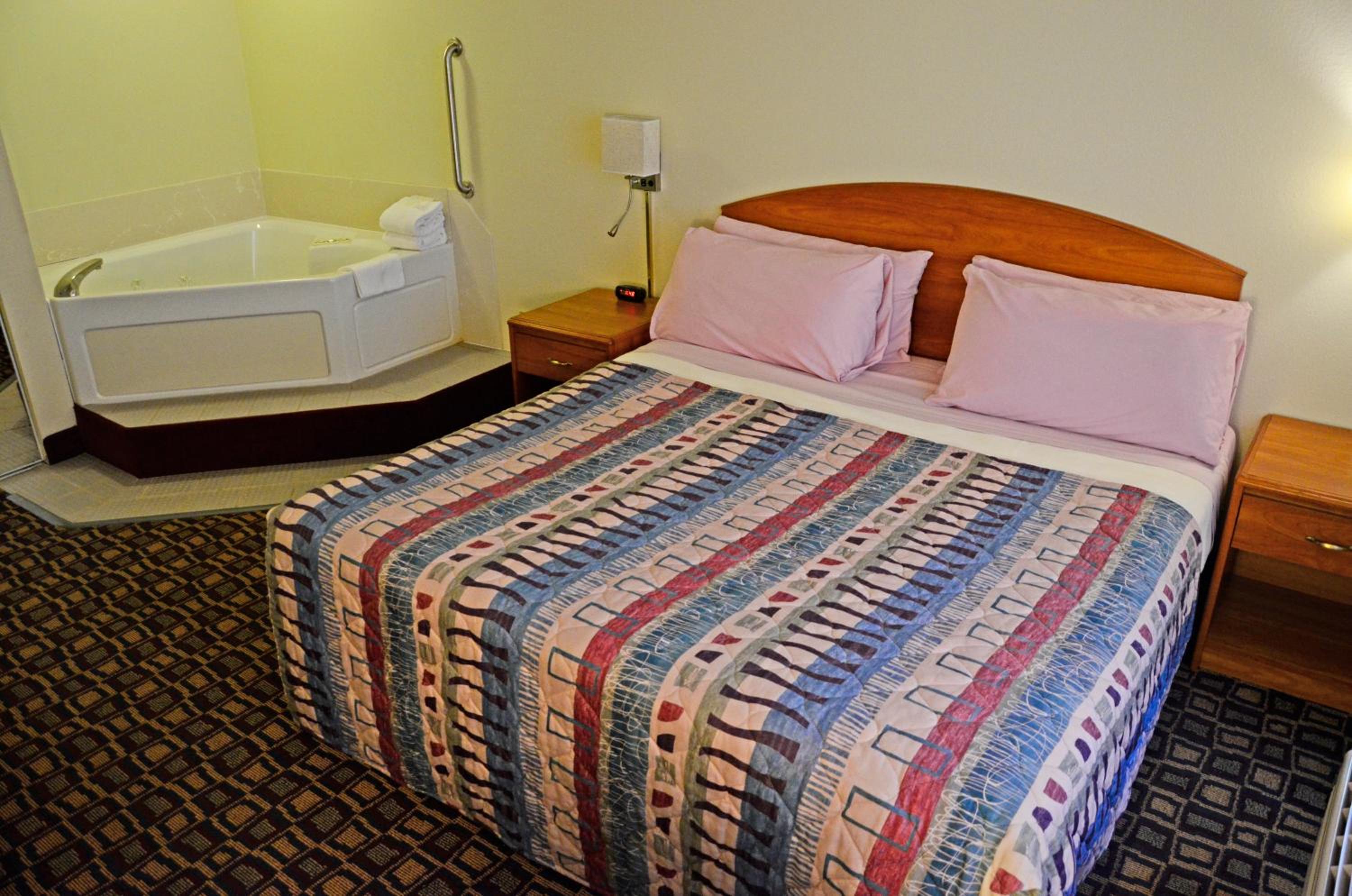 King Room with Spa Bath photo 1