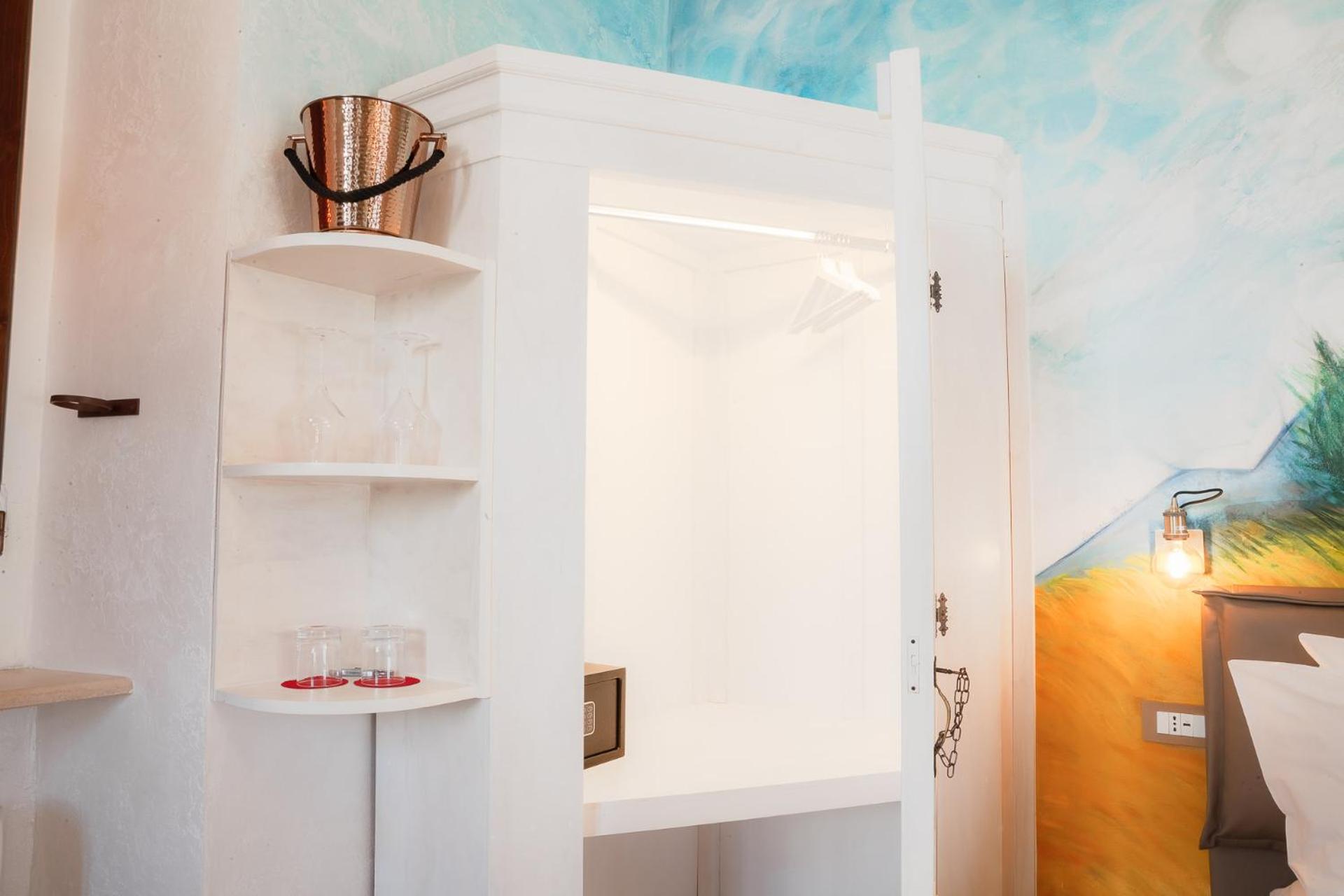 Double Room with Private Bathroom photo 1