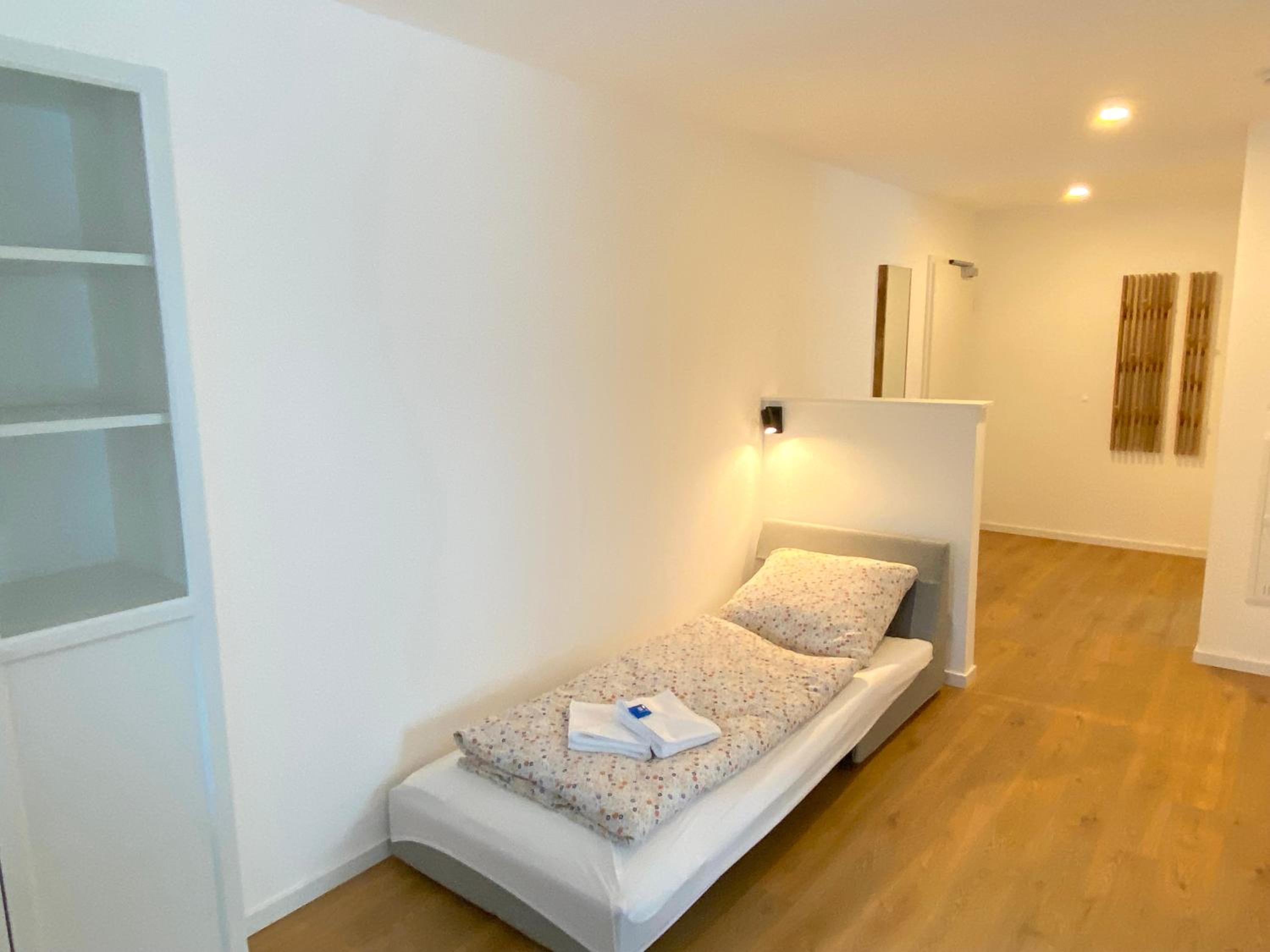One-Bedroom Apartment photo 2