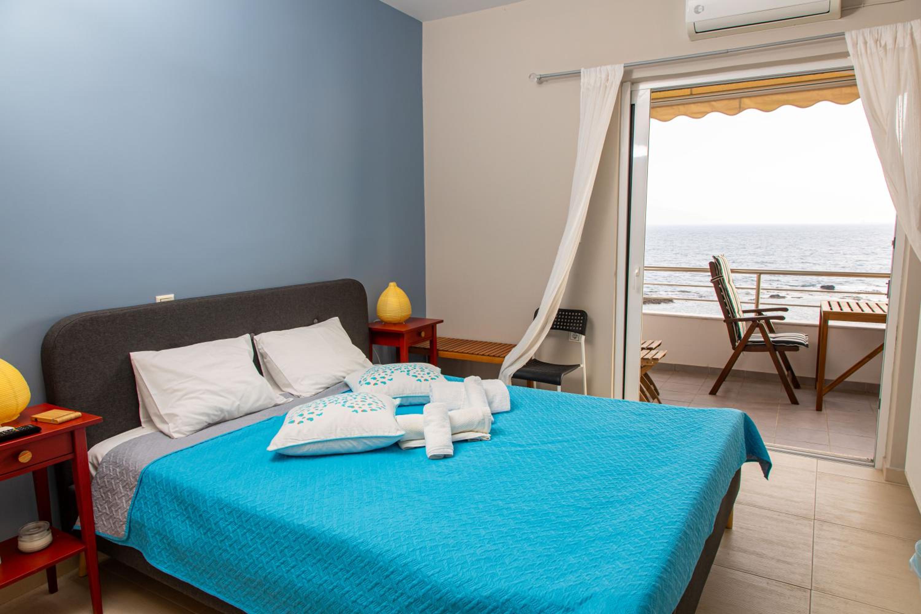 Two-Bedroom Apartment With Balcony And Sea View