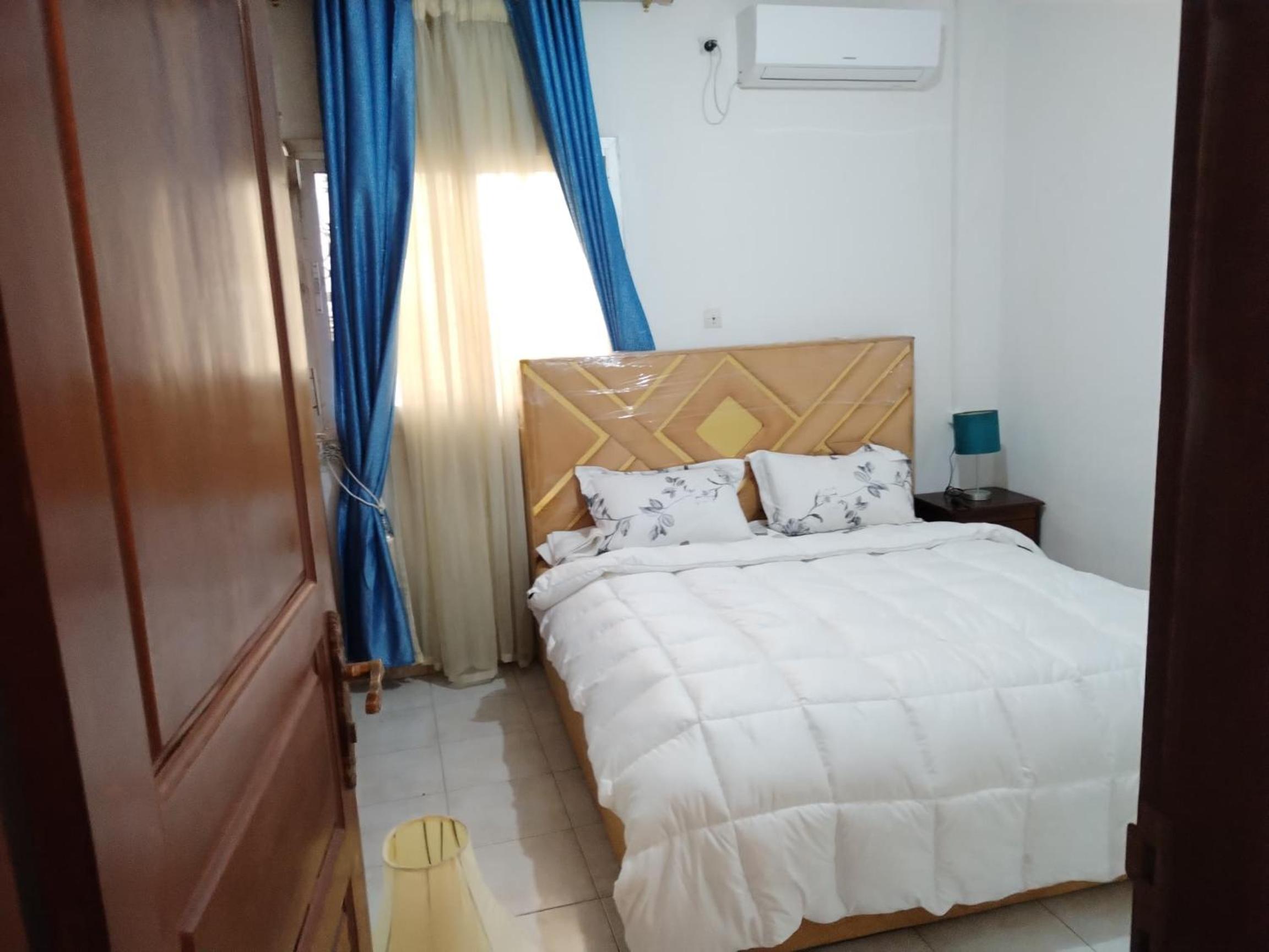 Three-Bedroom Villa photo 2