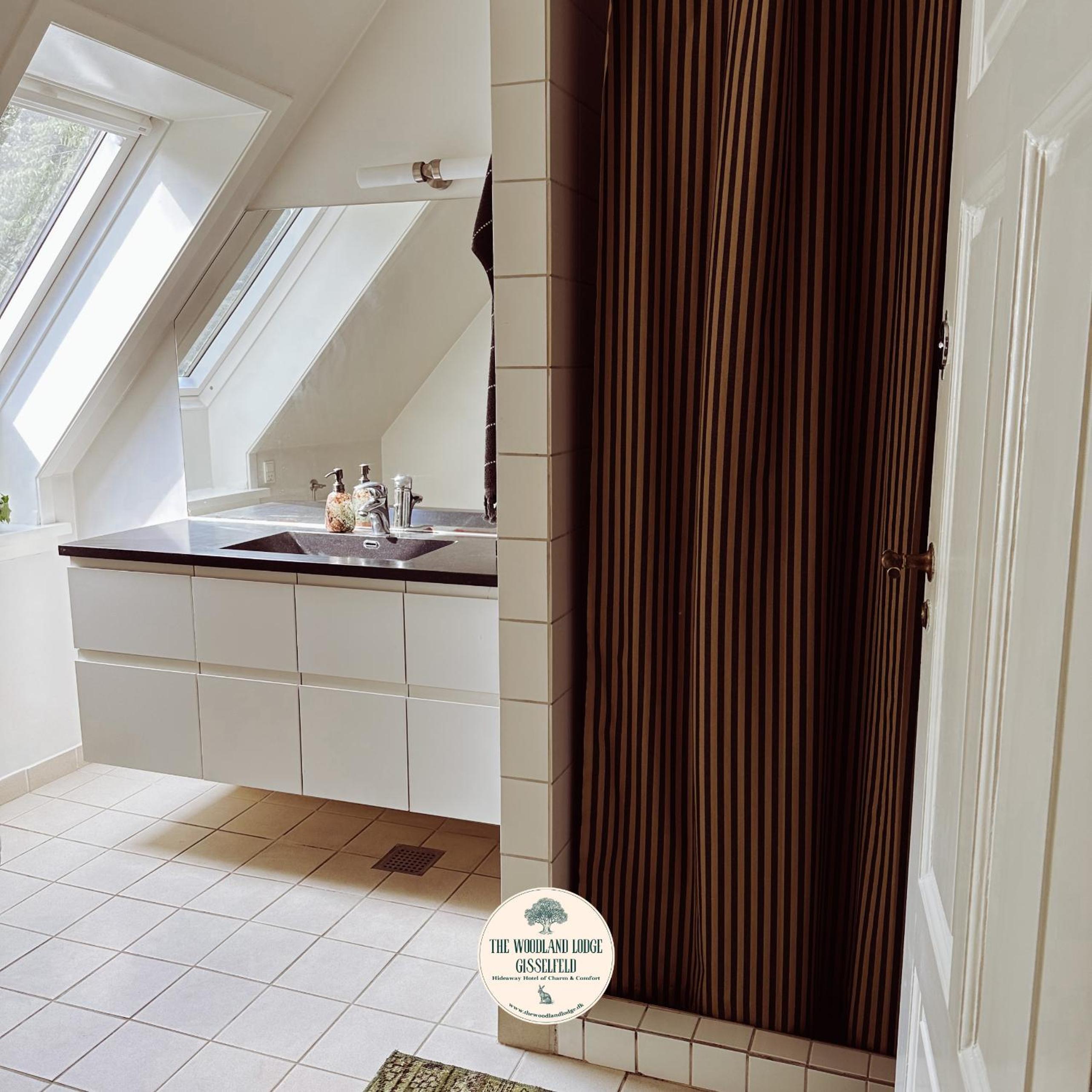 King Suite - Photo 12