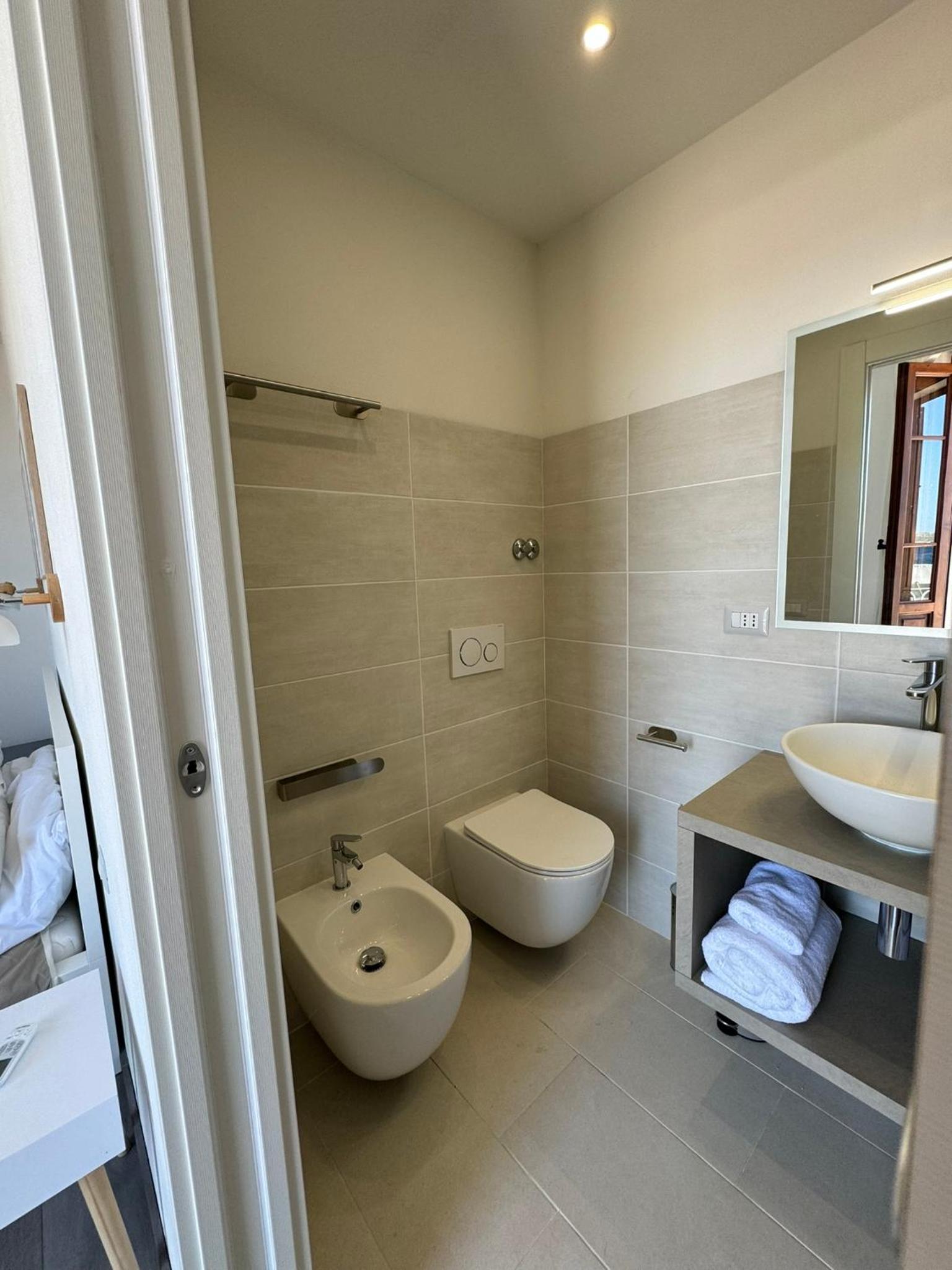 Double Room with Balcony and Sea View photo 2