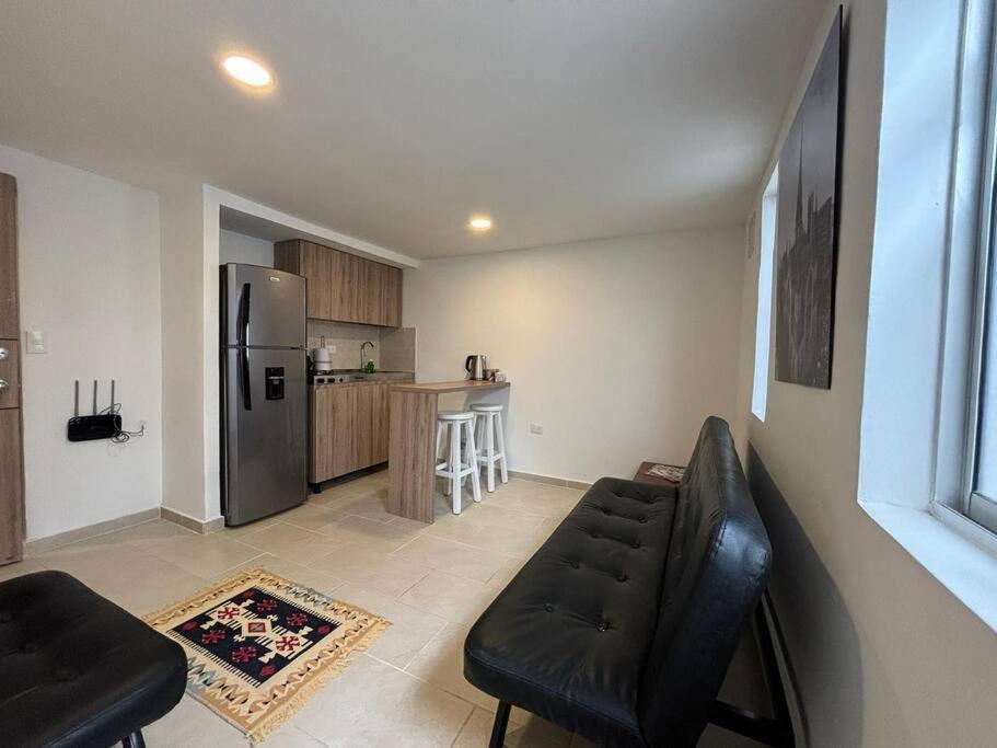 One-Bedroom Apartment photo 3