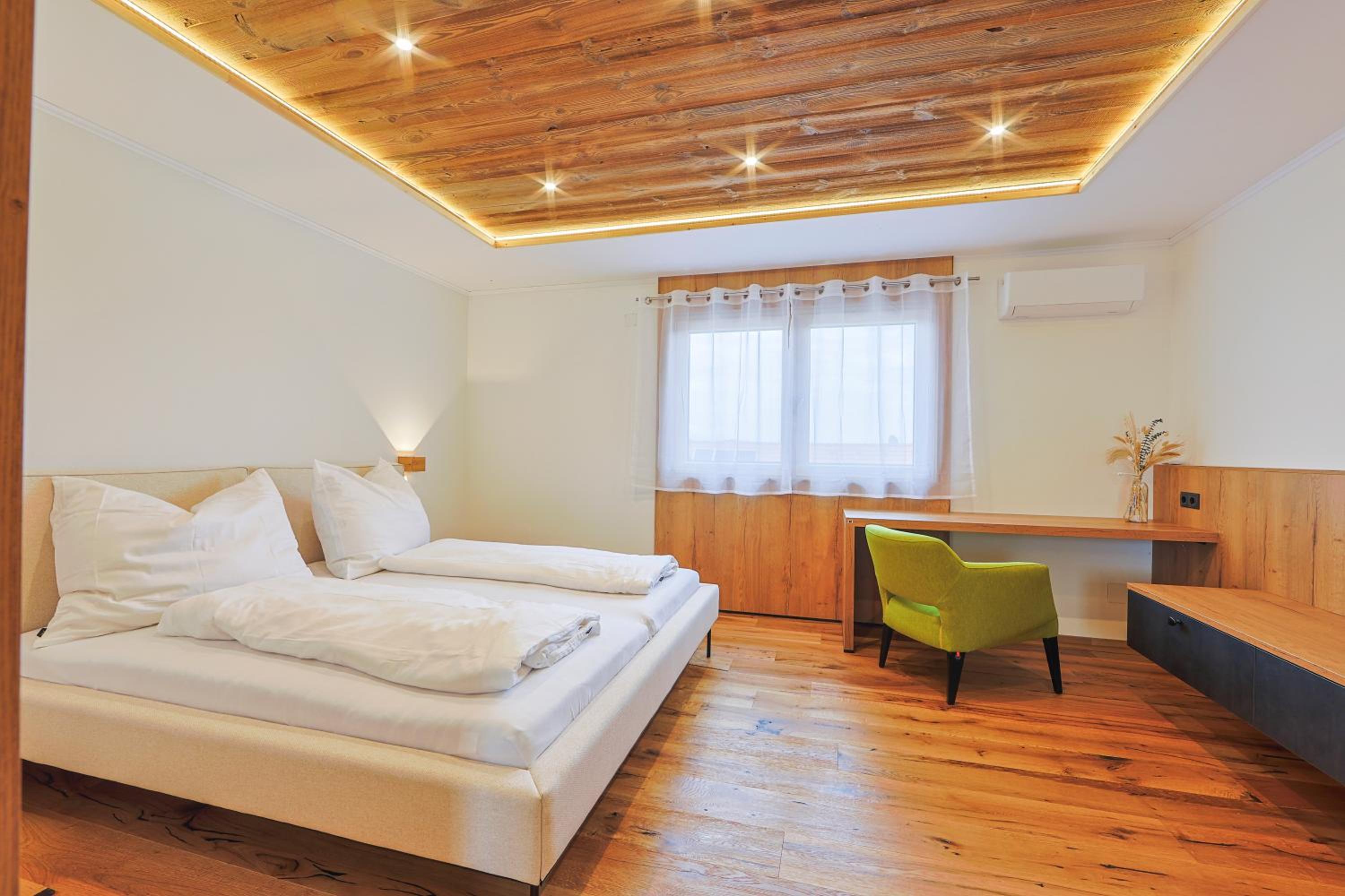 Two-Bedroom Chalet photo 1