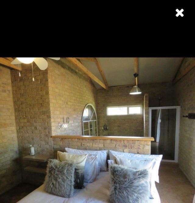 Four-Bedroom House photo 3