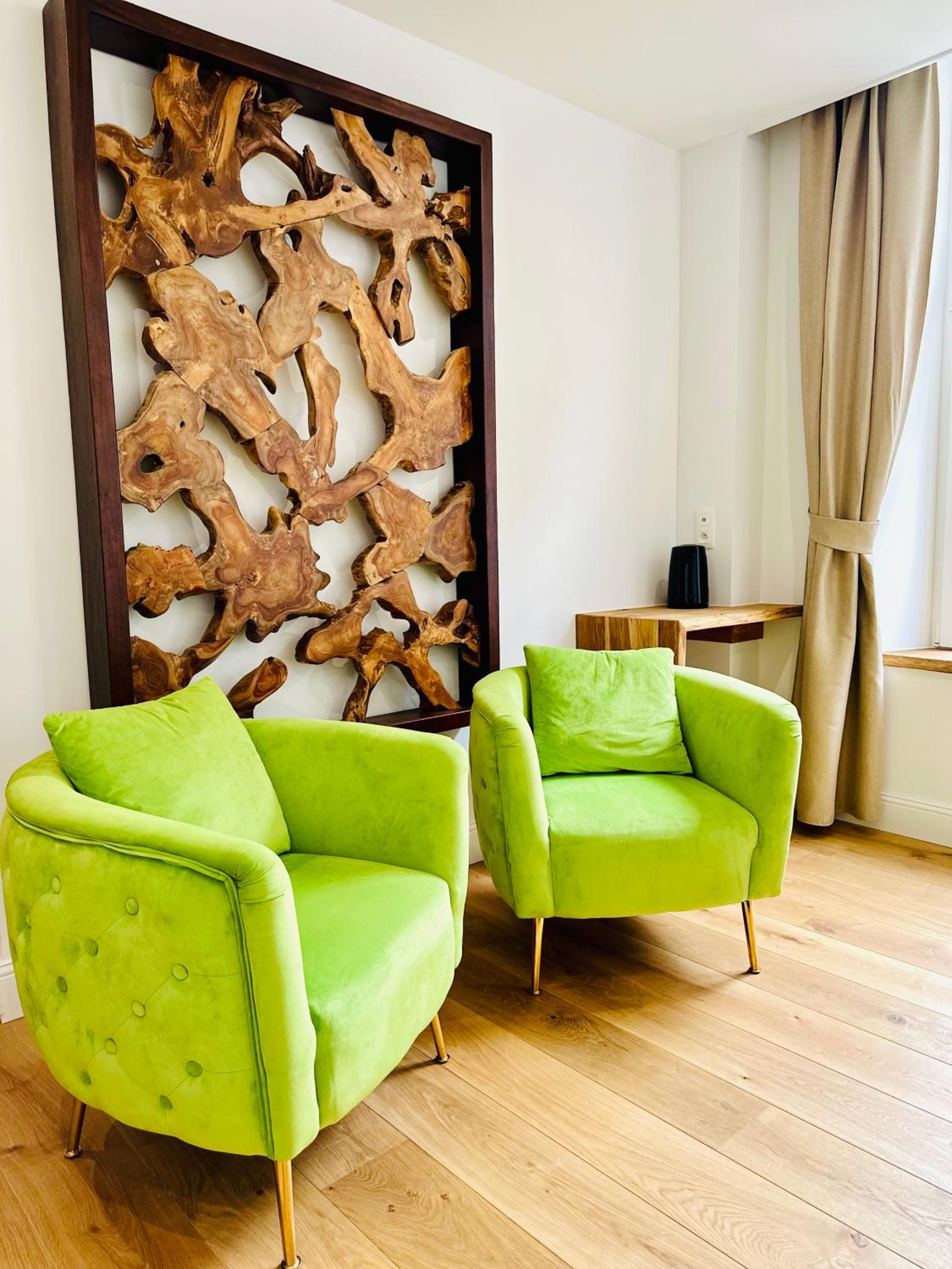 Deluxe Double Room with Bath photo 3