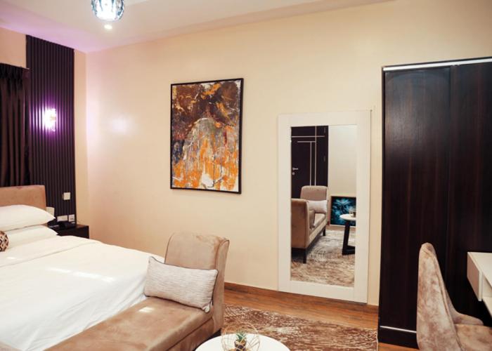 Studio Apartment