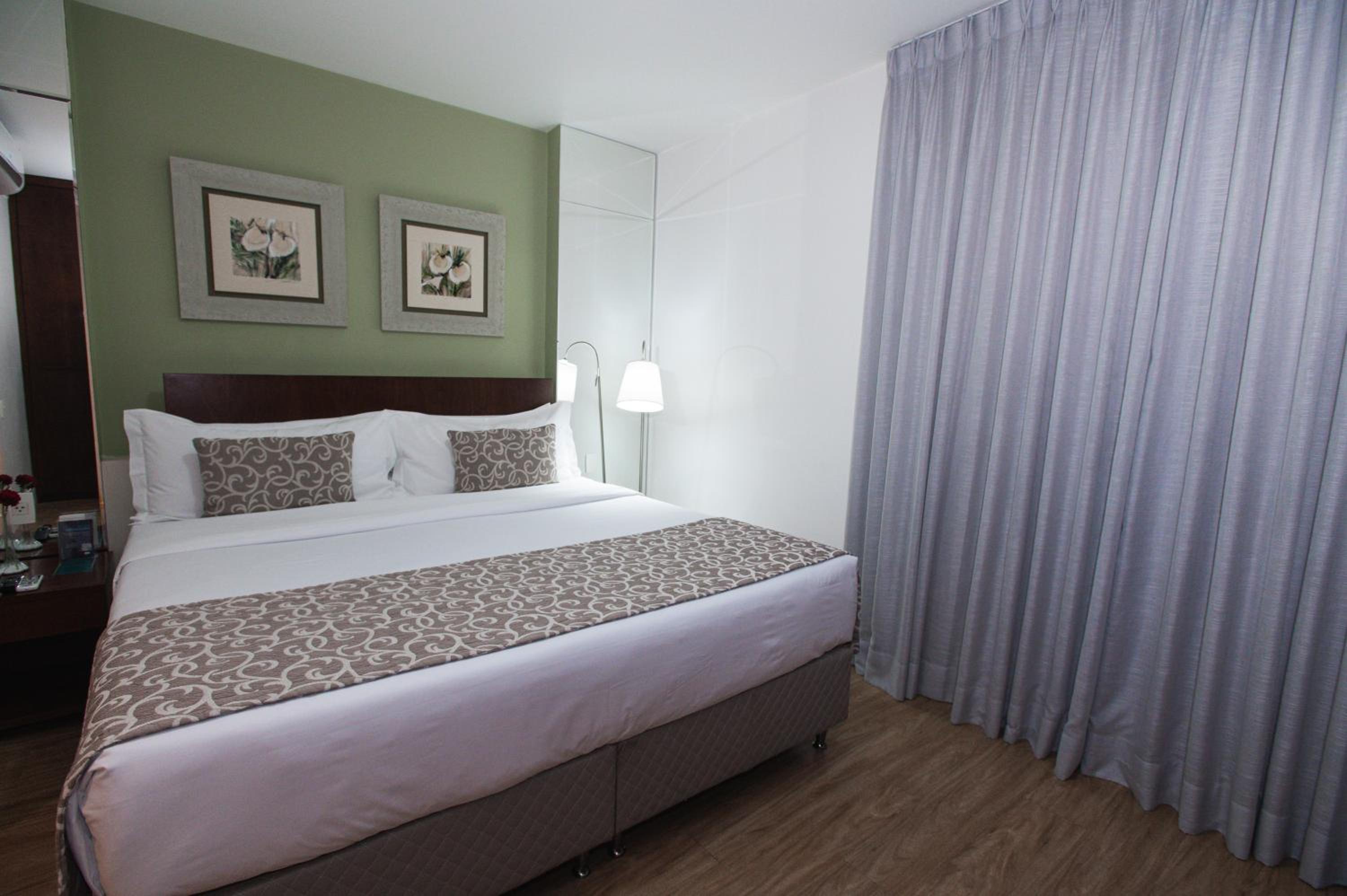 Premium Suite - Photo 10