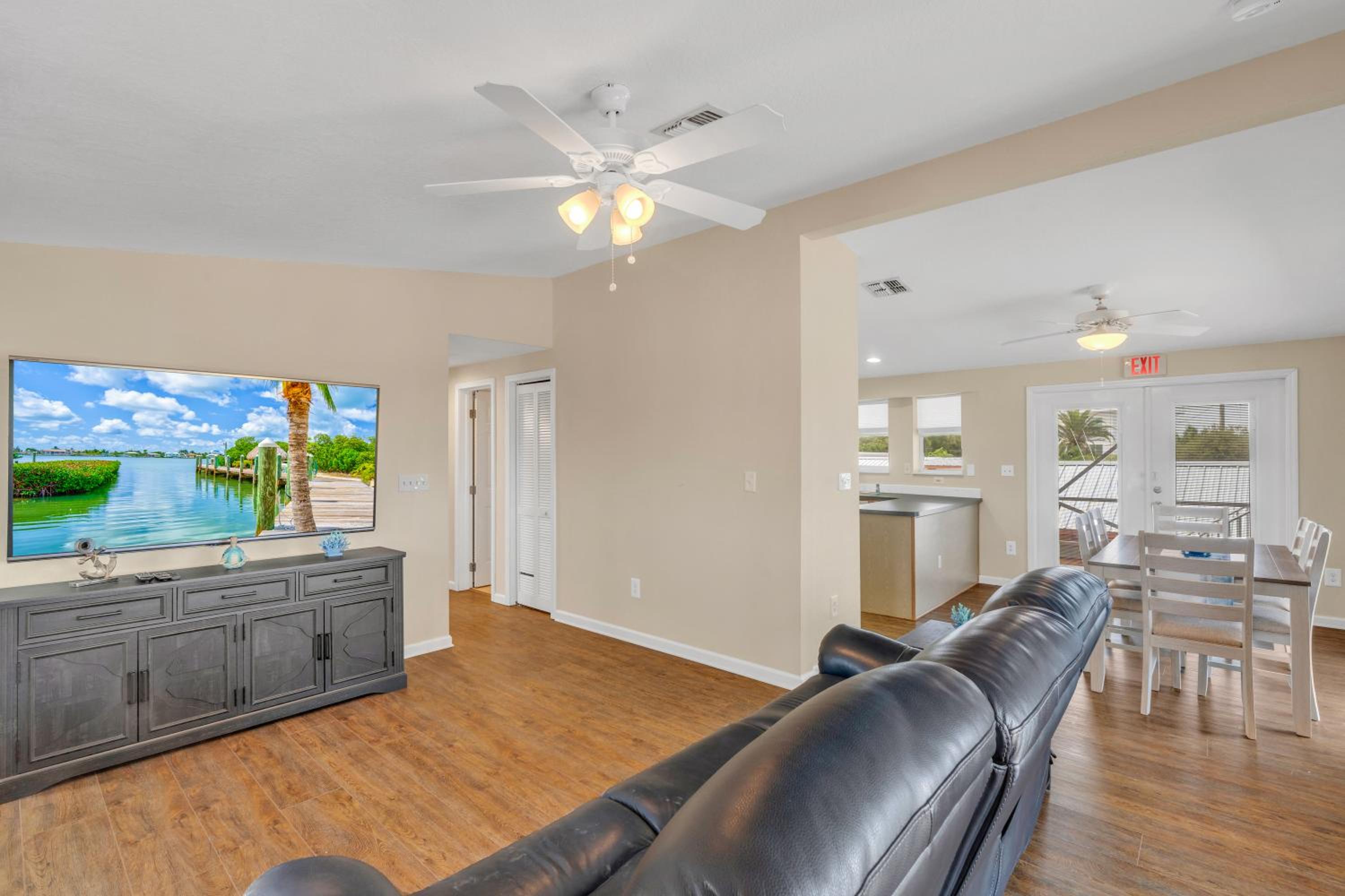 Three-Bedroom House photo 1