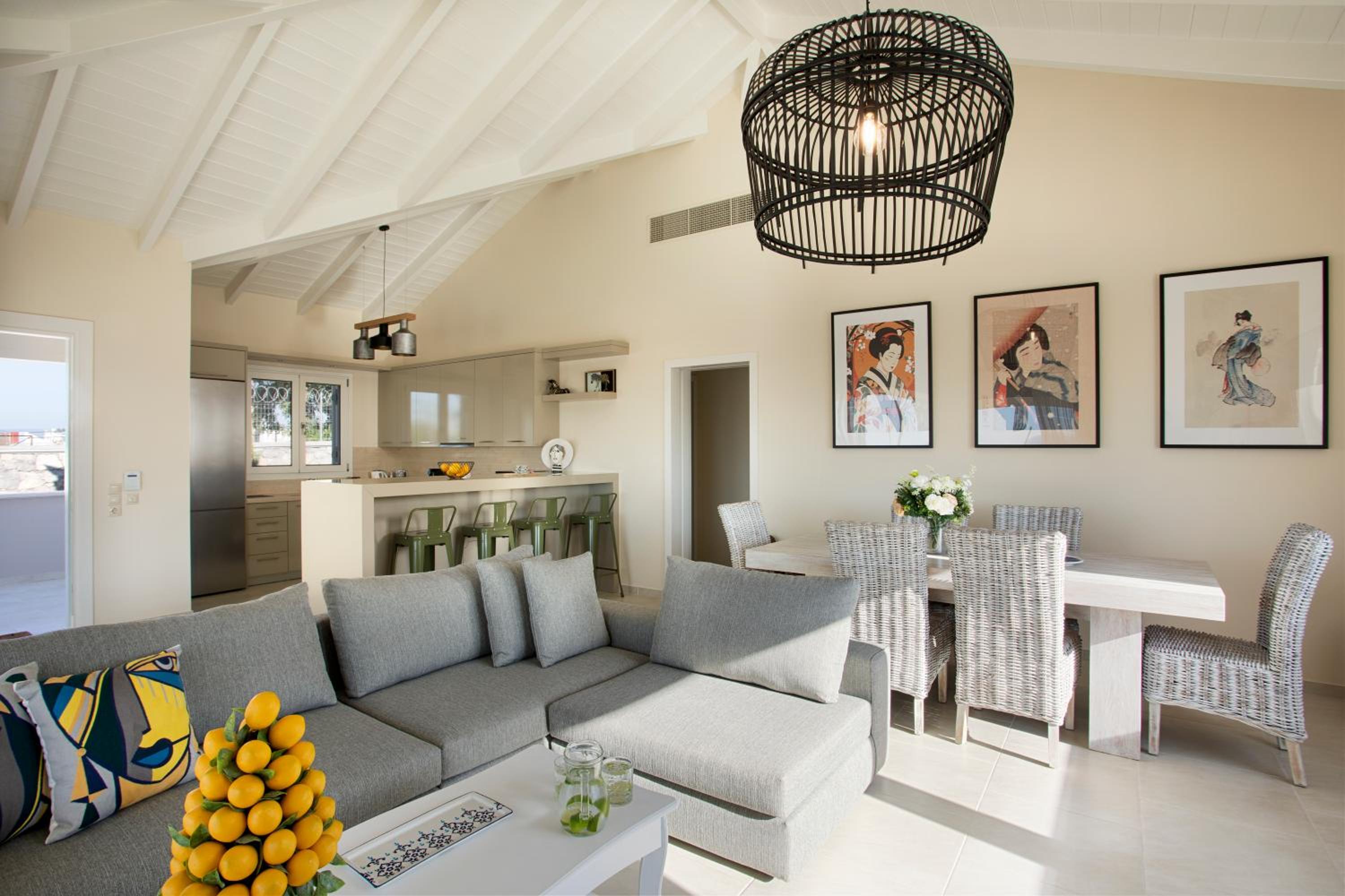 Villa photo 2