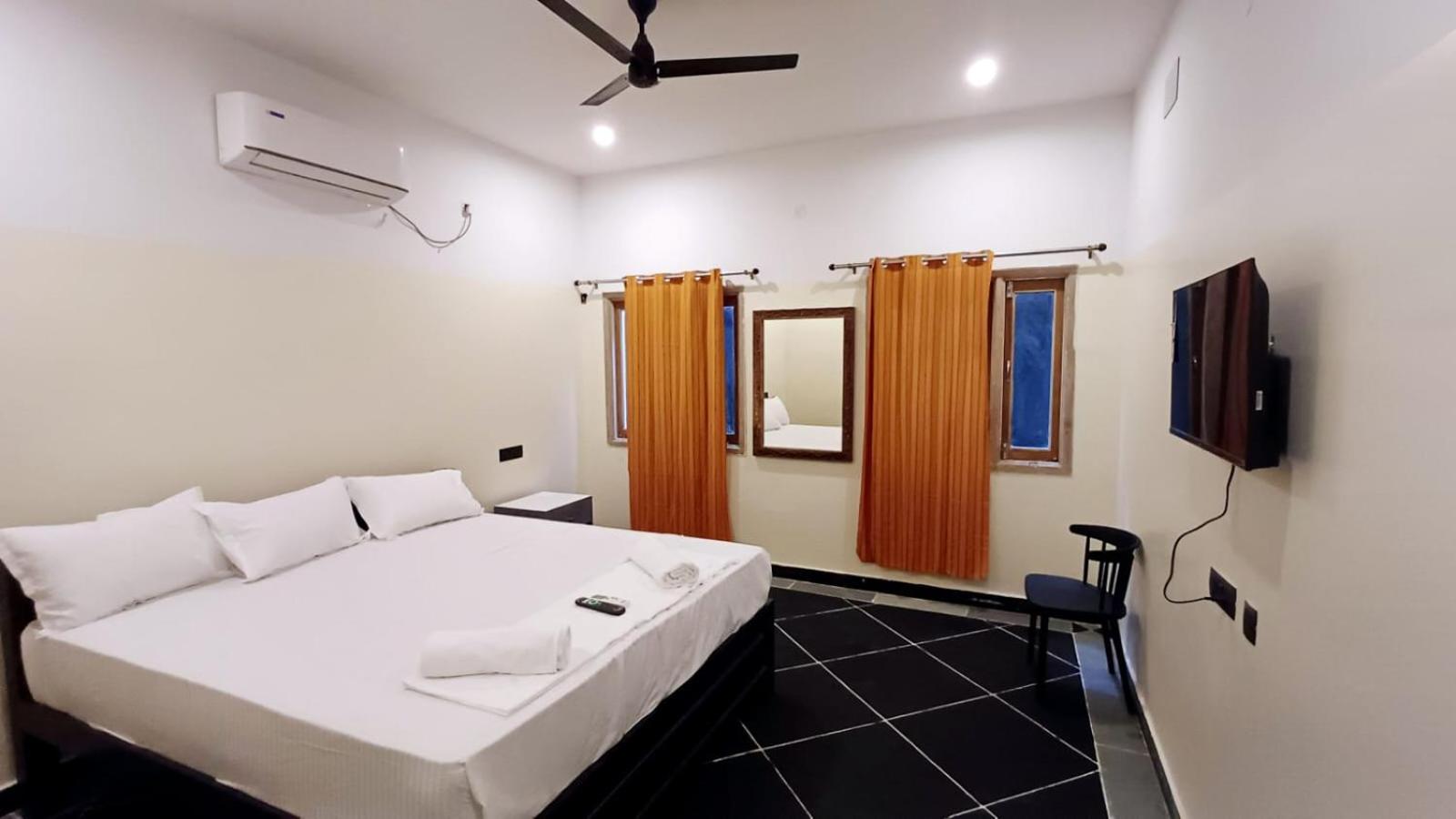 Deluxe Twin Room with Sea View