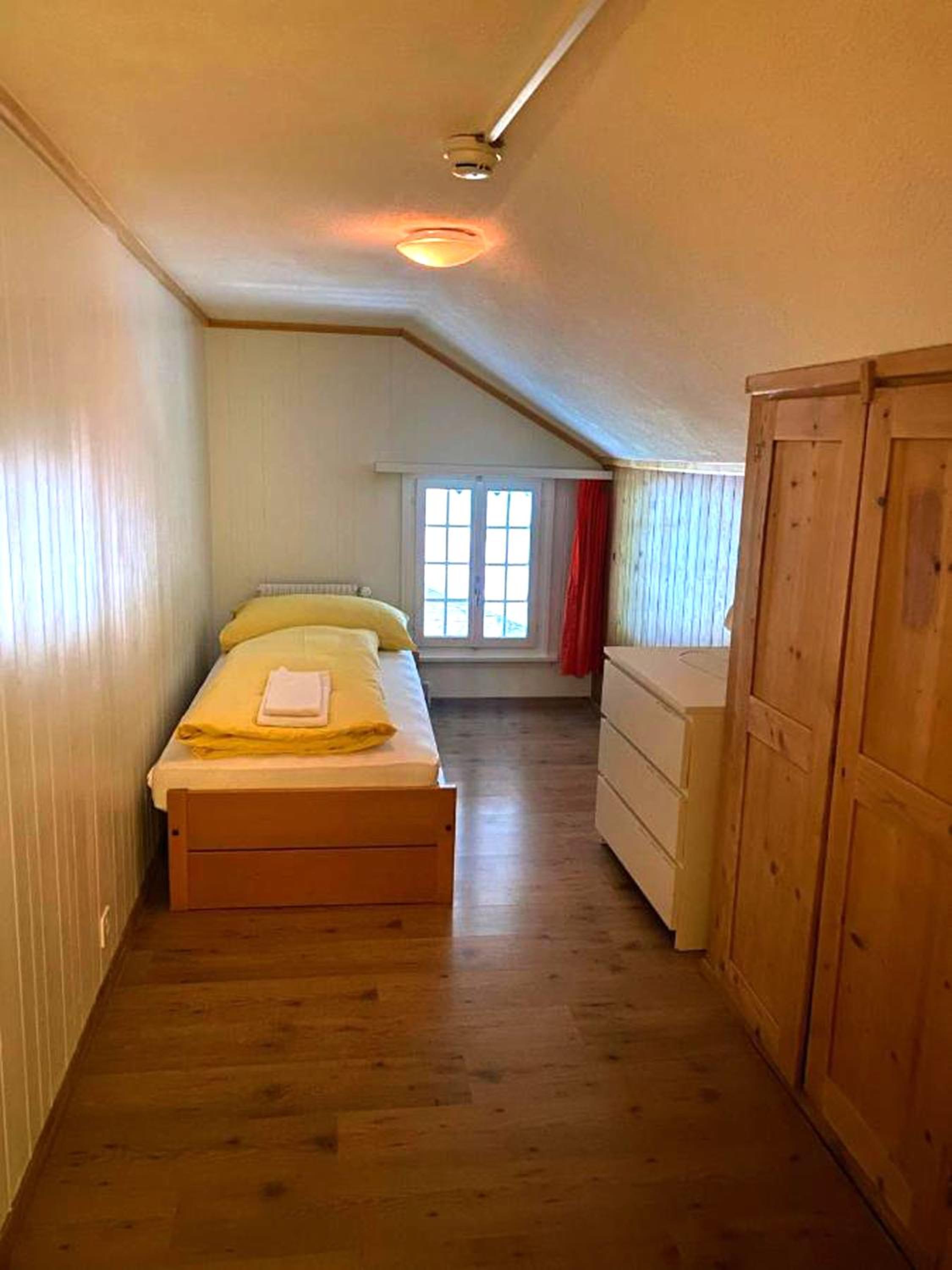 Single Room with Shared Bathroom photo 1