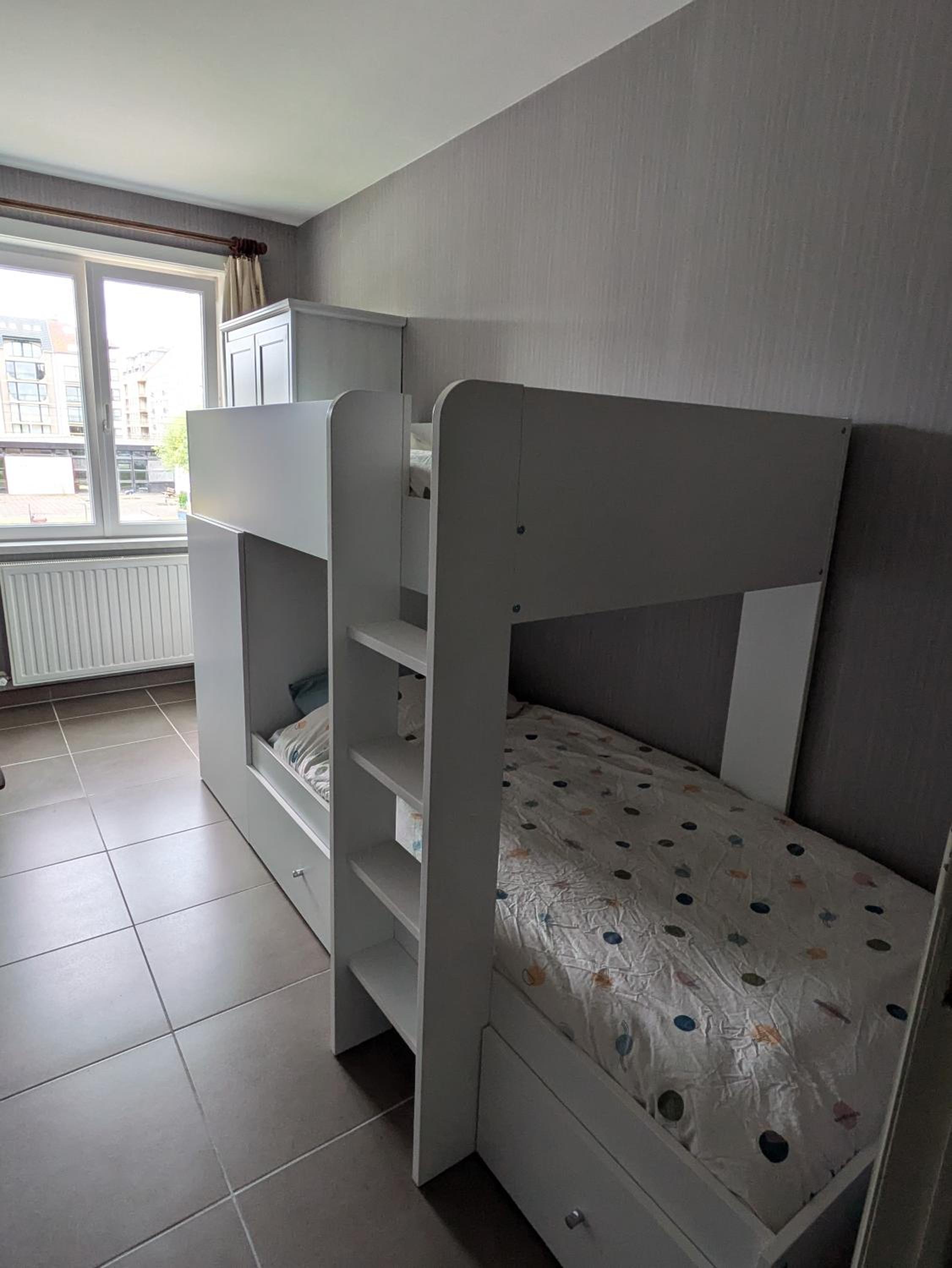 Three-Bedroom Apartment with Balcony photo 3