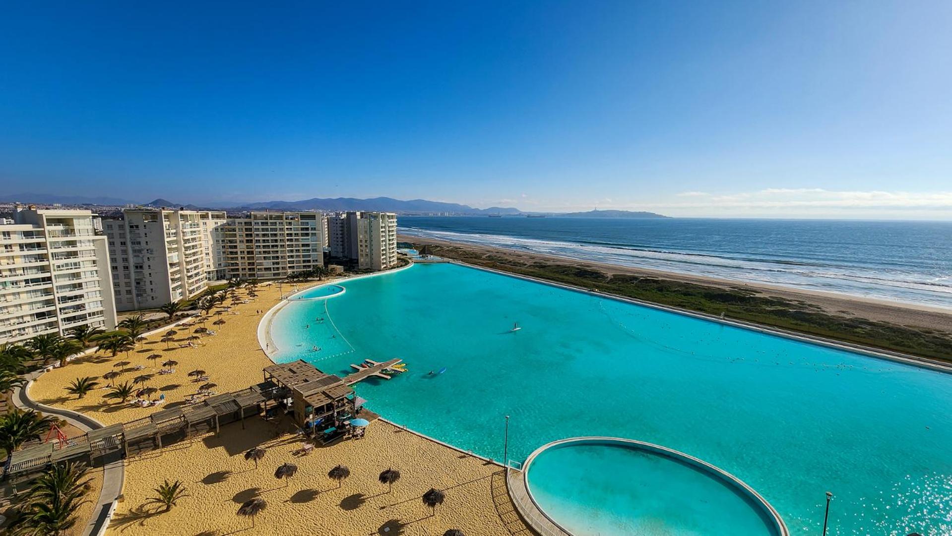 One-Bedroom Apartment with Sea View - 12th floor