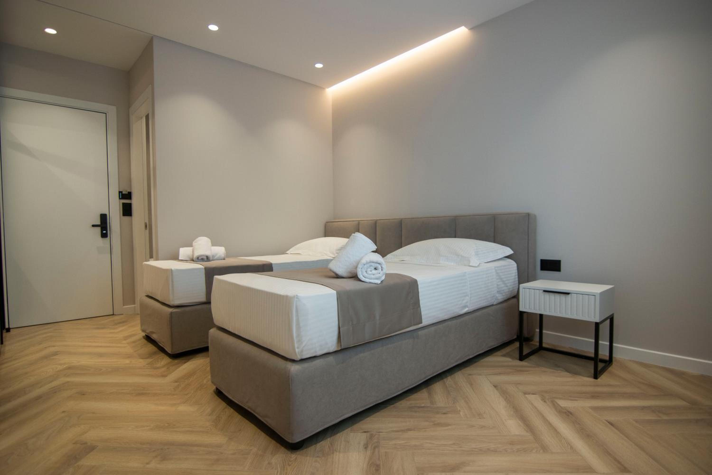 Deluxe Double or Twin Room with City View photo 1