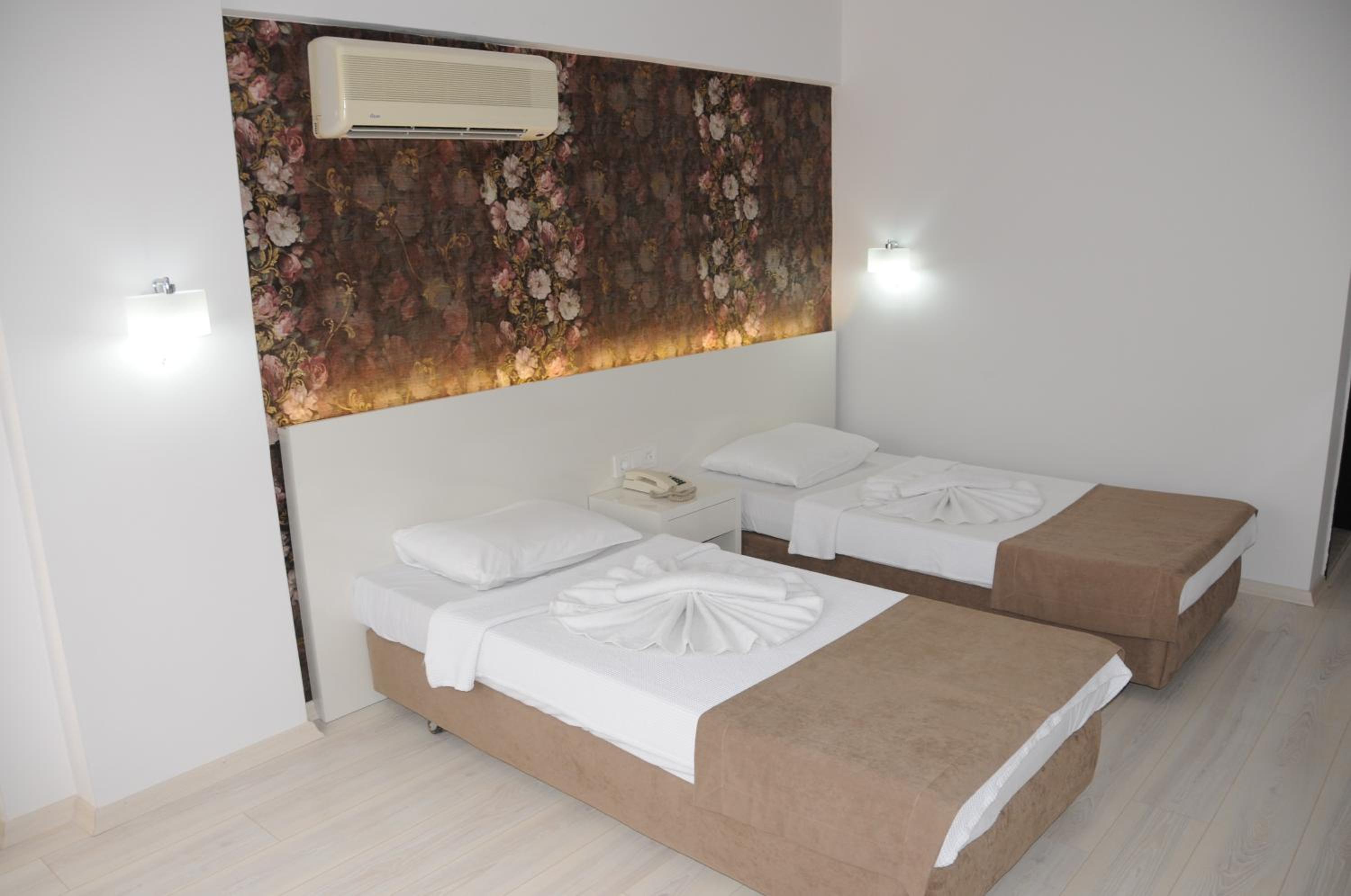 Triple Room photo 2