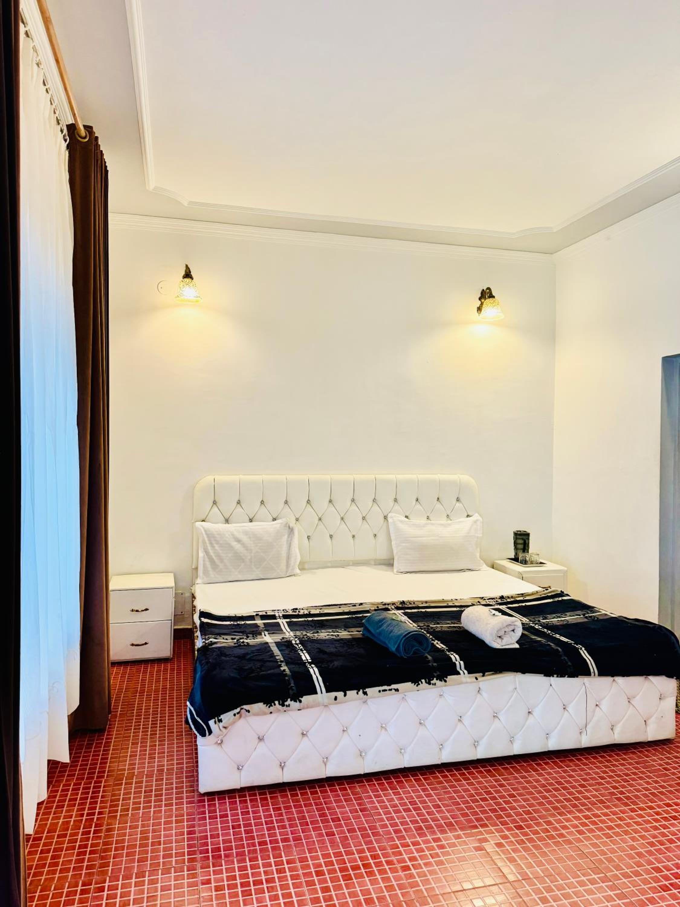Deluxe King Room