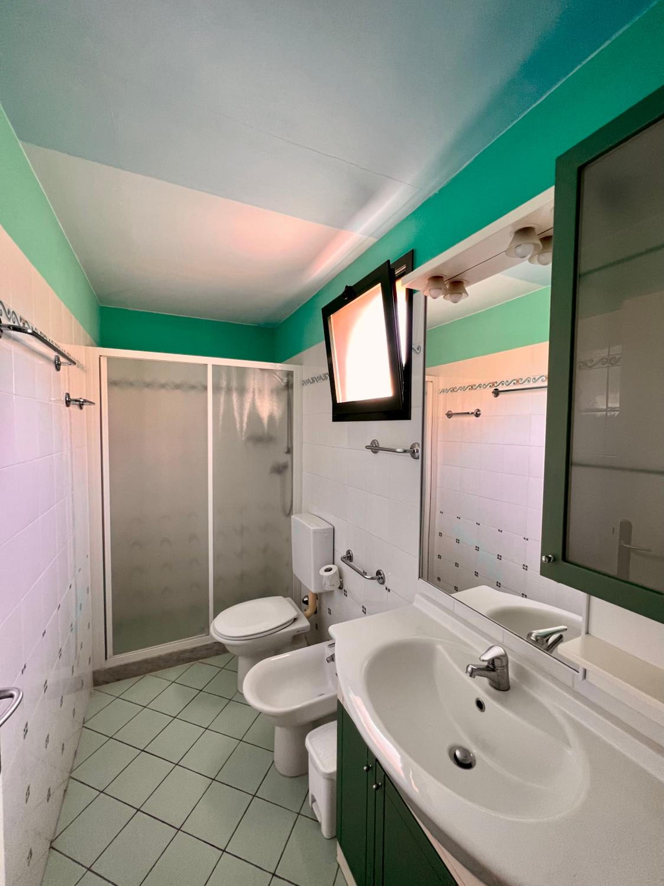 Suite with Hot Tub photo 2