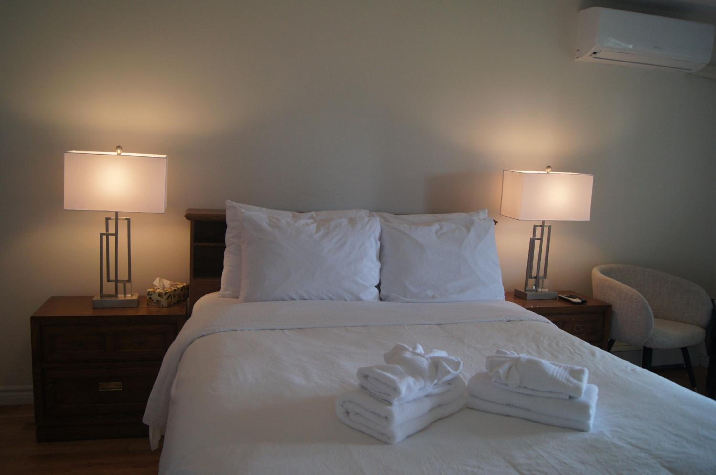 Queen Suite photo 1