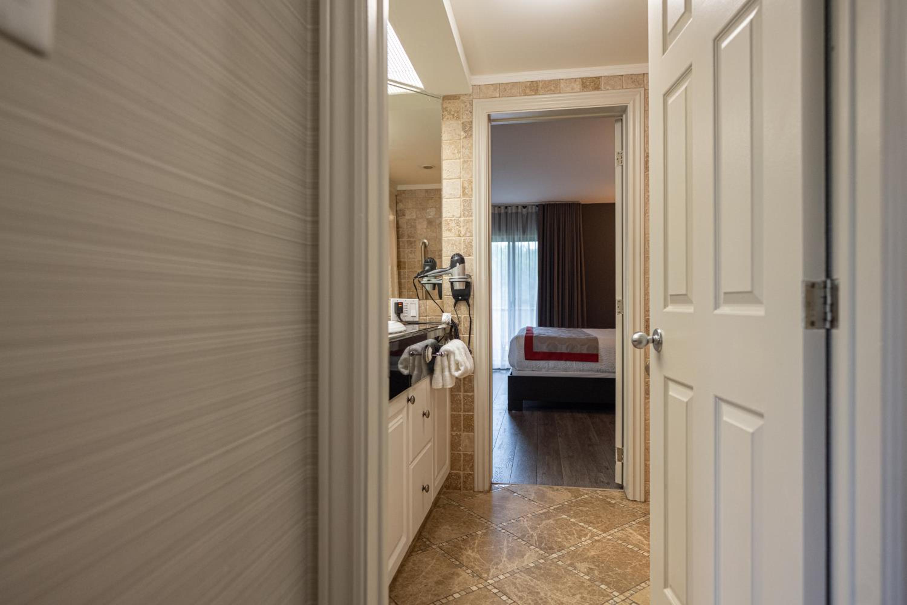 1 King Mobility Accessible Studio Suite, Water Front, Non-Smoking - Photo 13