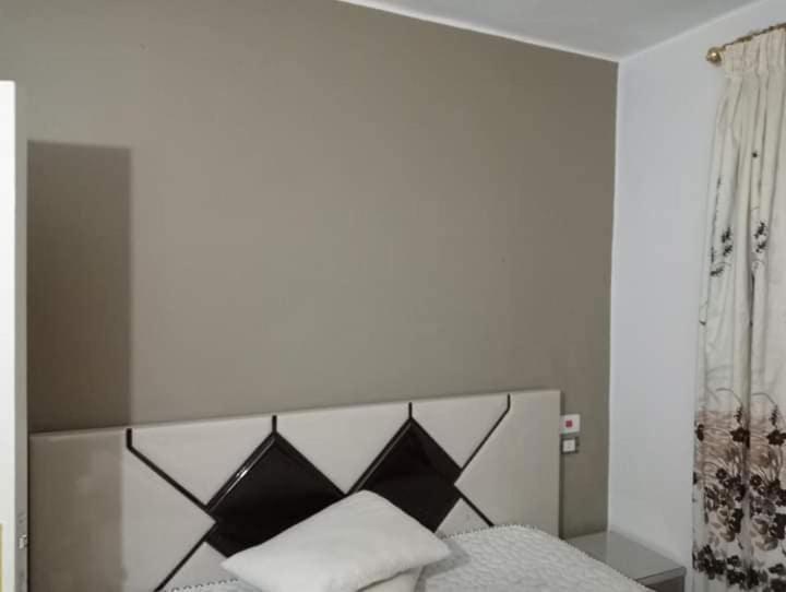 Three-Bedroom Apartment photo 3