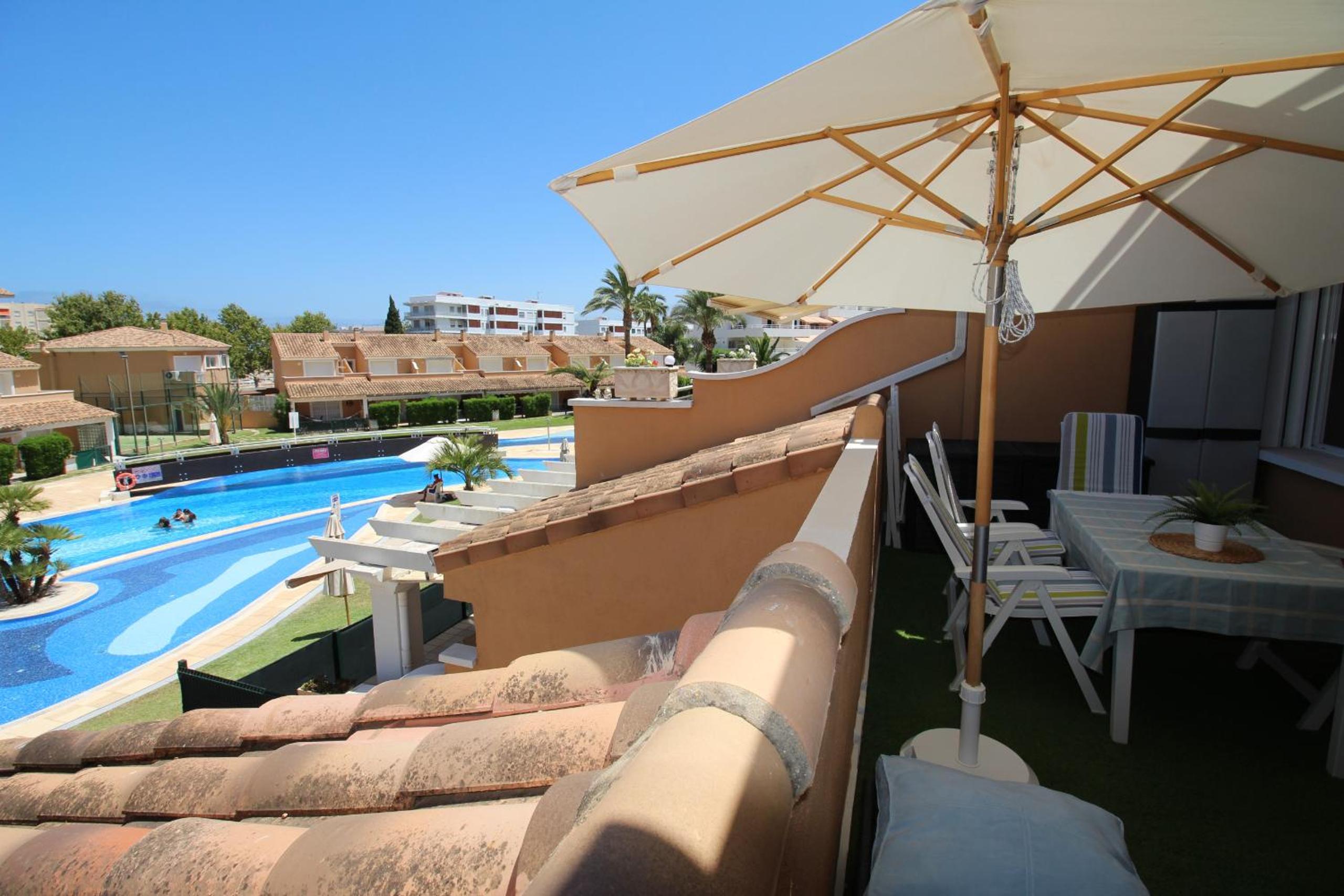 Apartment with Terrace photo 2