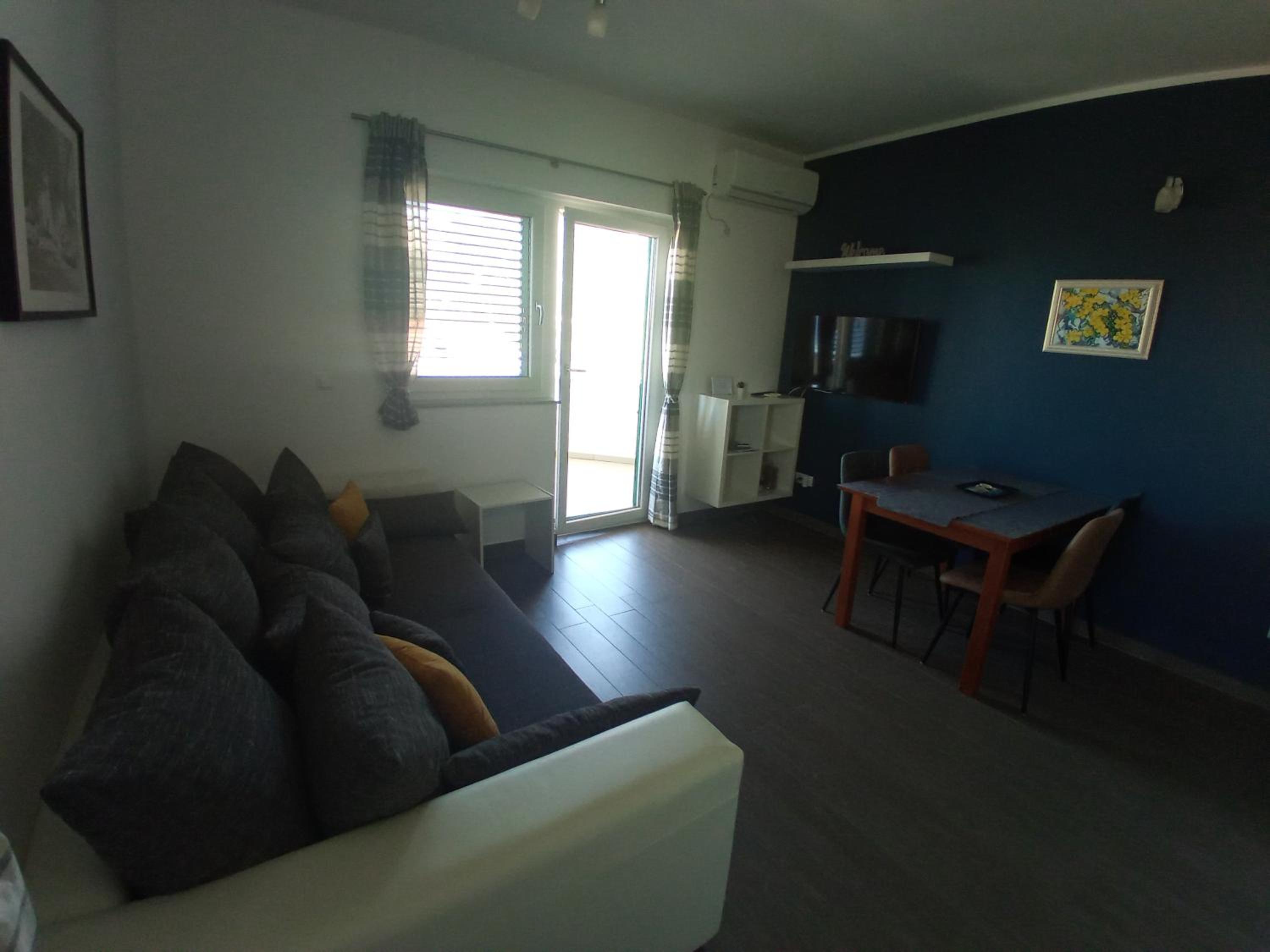 Apartment with Terrace - Photo 1