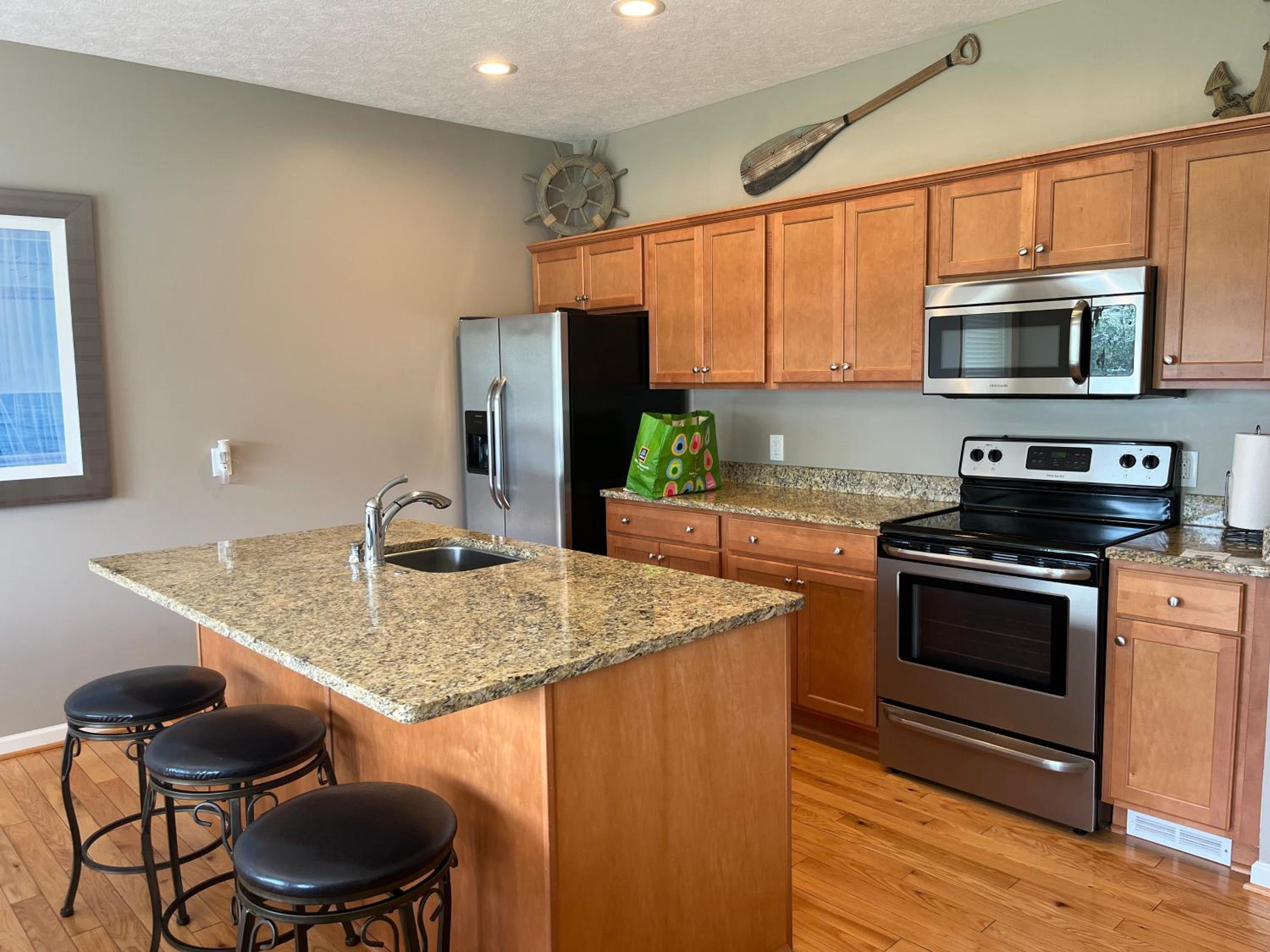 Three-Bedroom House photo 2