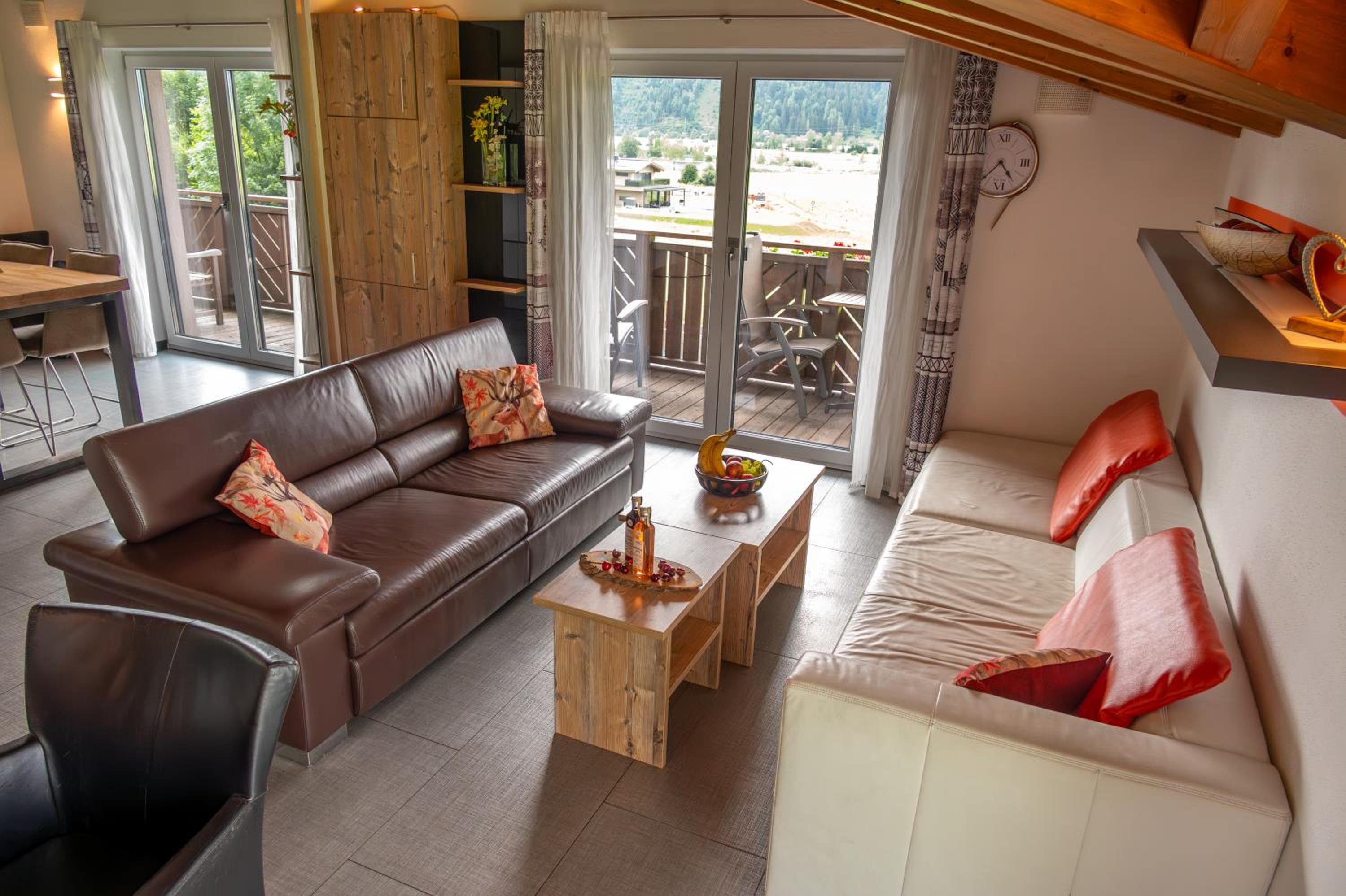 Superior Three-Bedroom Apartment with Balcony
